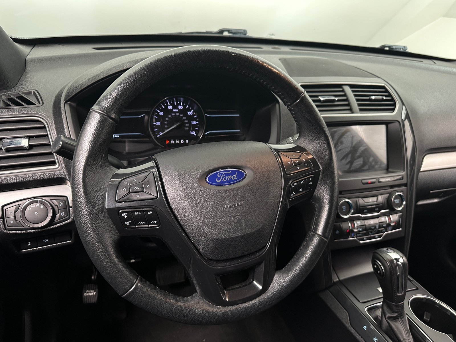 Thumbnail: 2018 Ford Explorer - 5