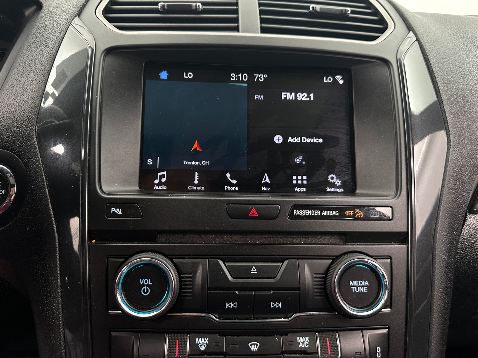 Thumbnail: 2018 Ford Explorer - 4