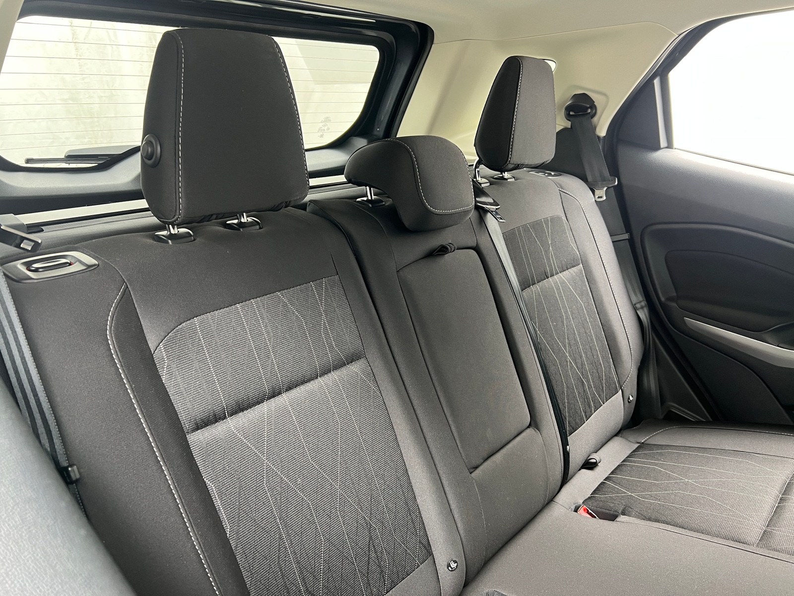 Thumbnail: 2018 Ford EcoSport - 6