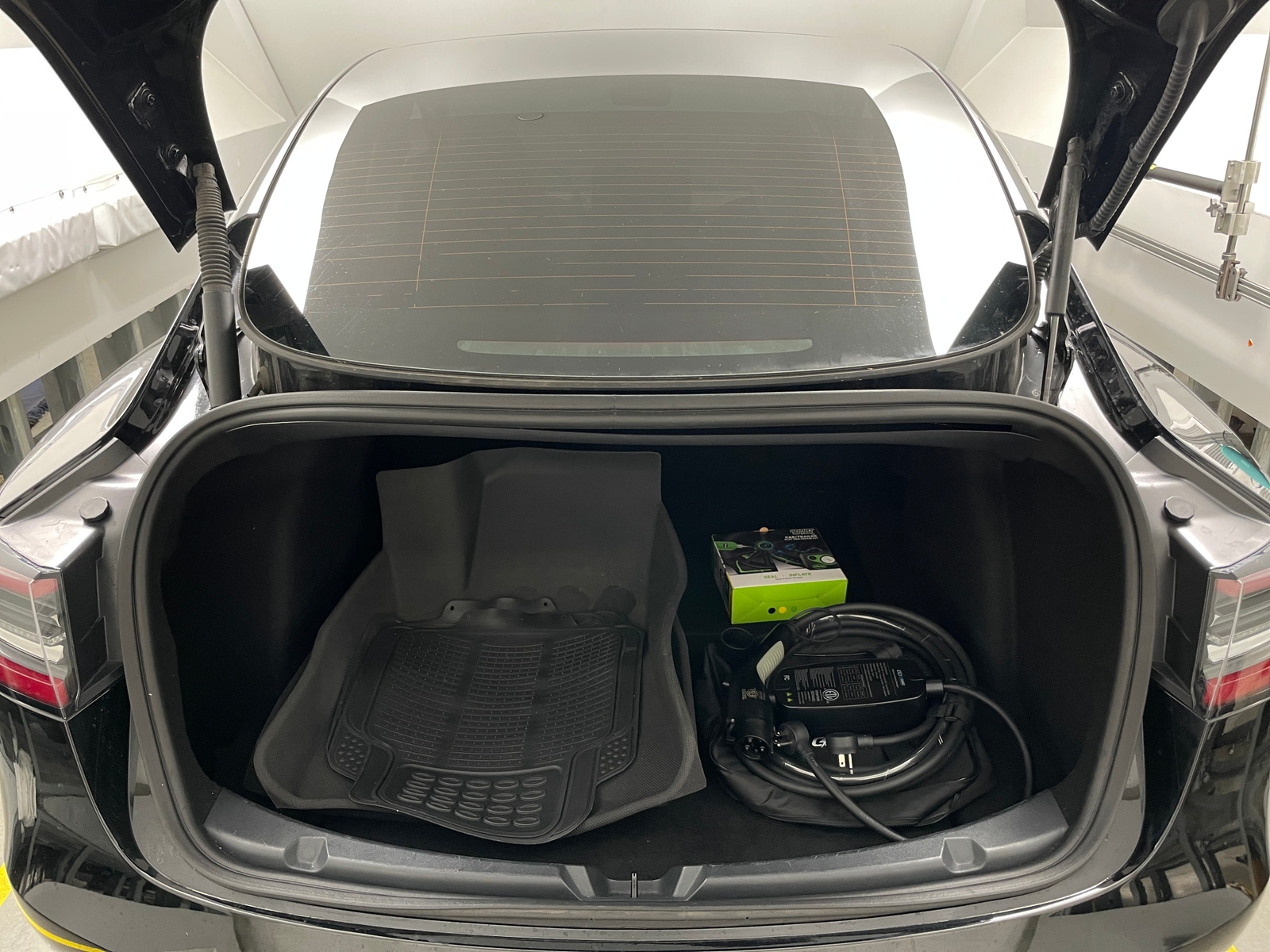 Thumbnail: 2023 Tesla Model 3 - 6