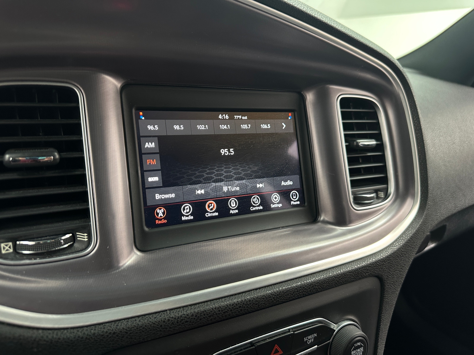 Thumbnail: 2019 Dodge Charger - 3