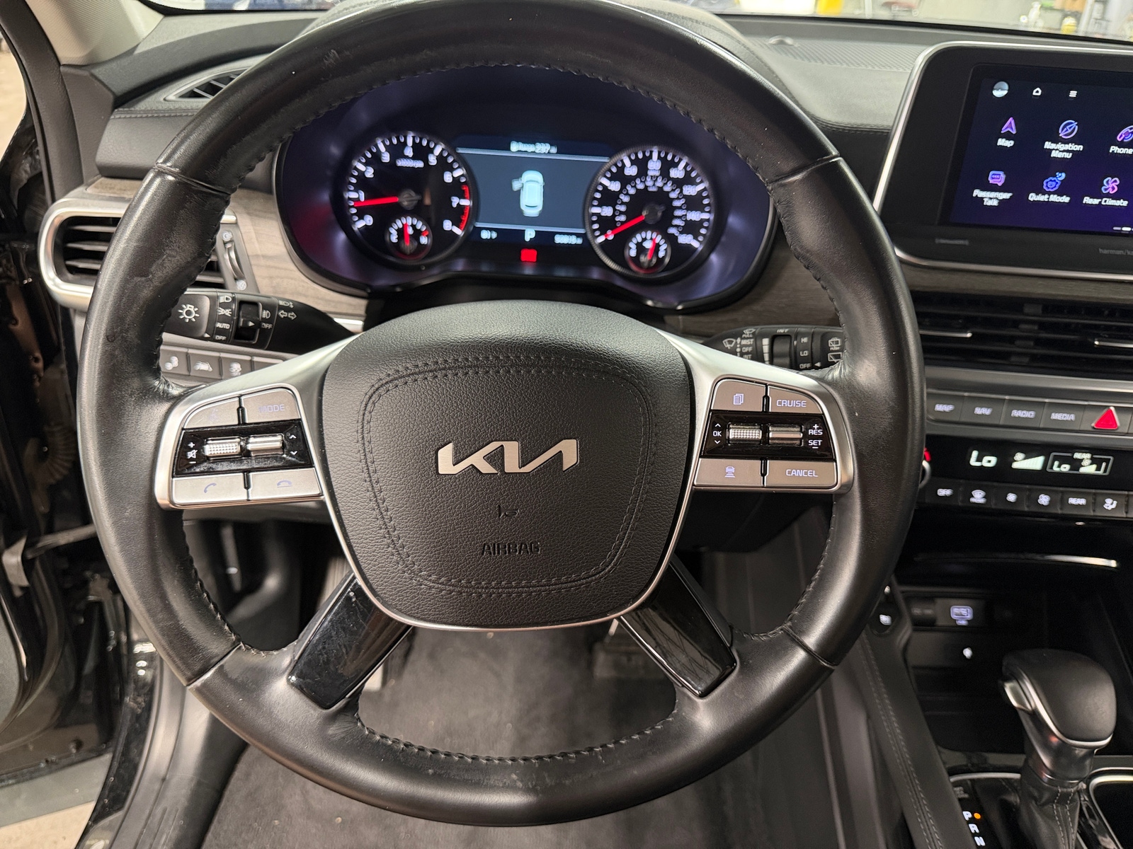Thumbnail: 2022 Kia Telluride - 4