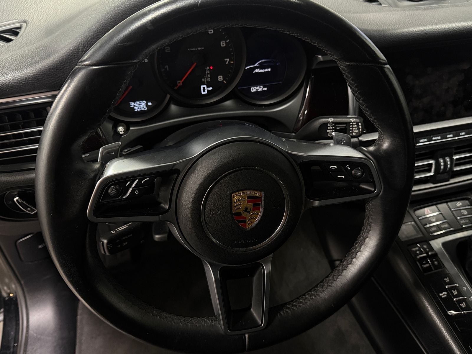 Thumbnail: 2021 Porsche Macan - 4