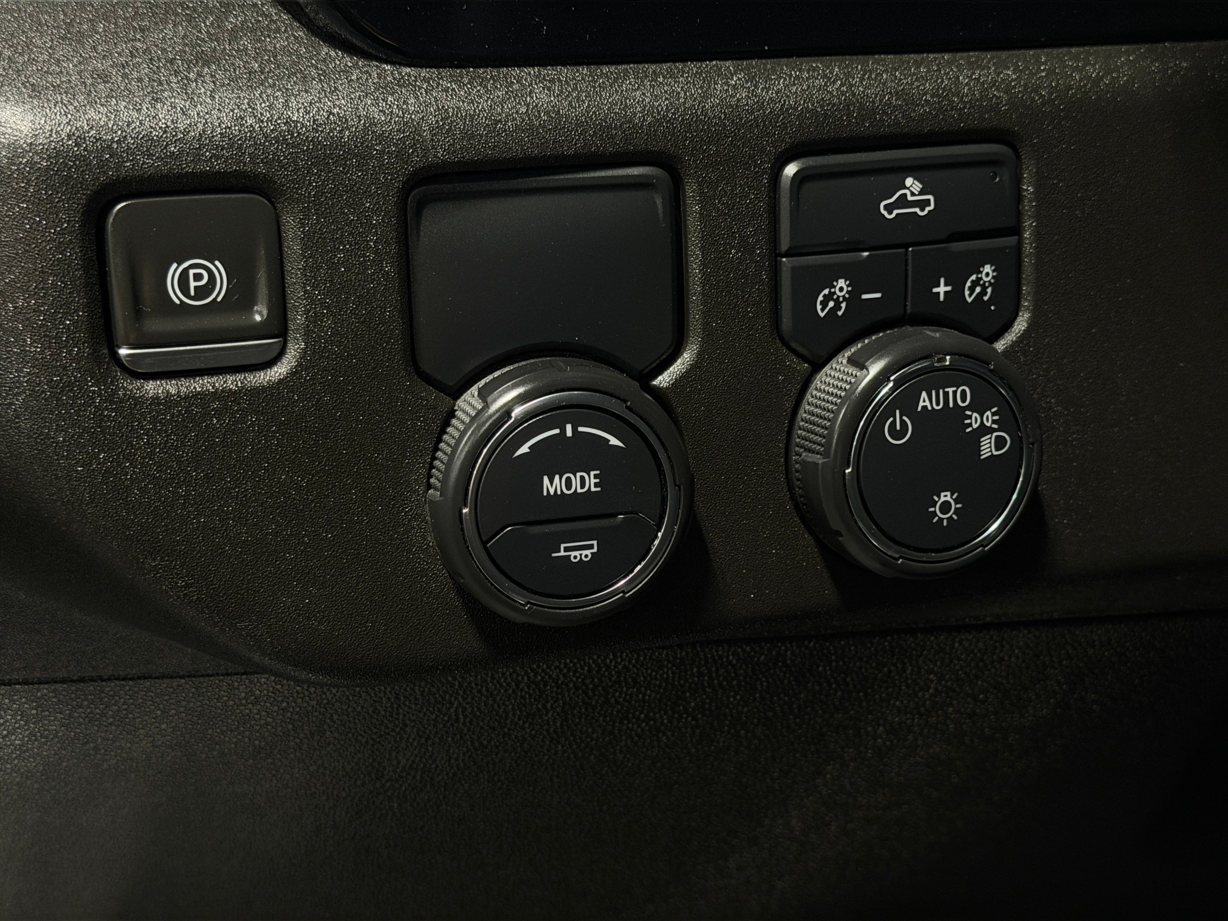 2024 Chevrolet Silverado 1500 LT - Photo 10