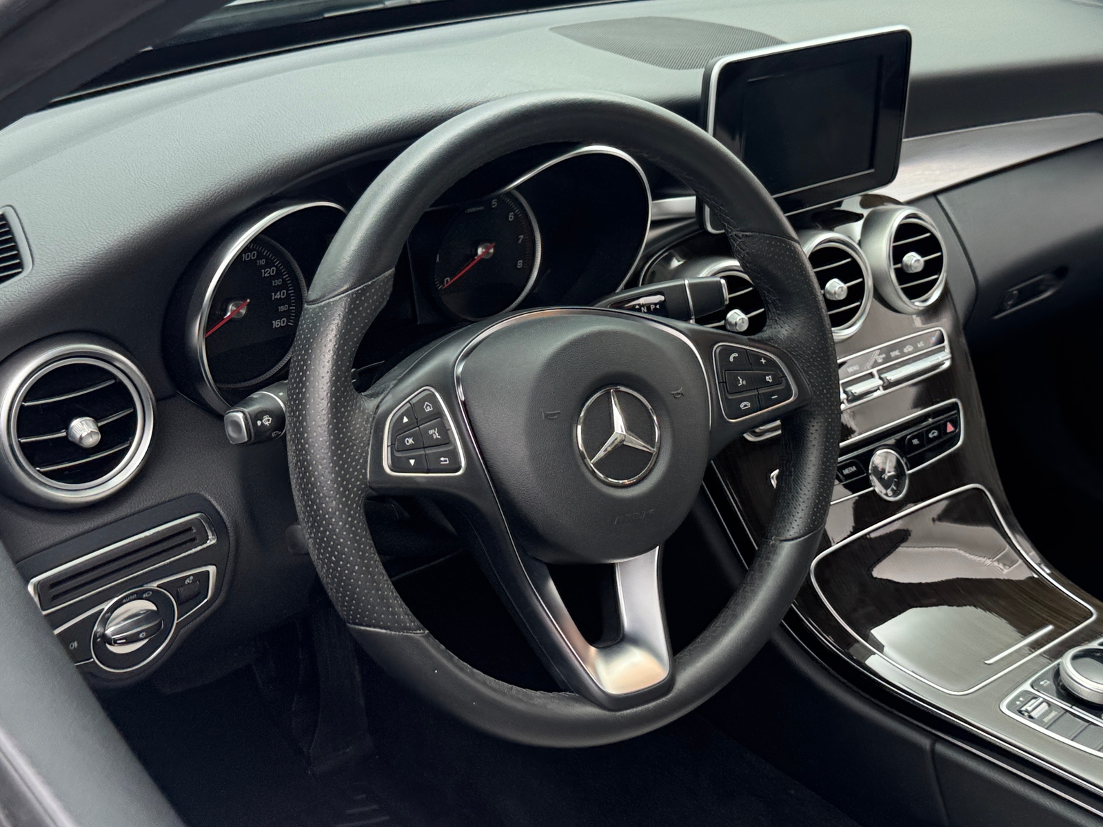 Thumbnail: 2018 Mercedes-Benz C-Class - 4