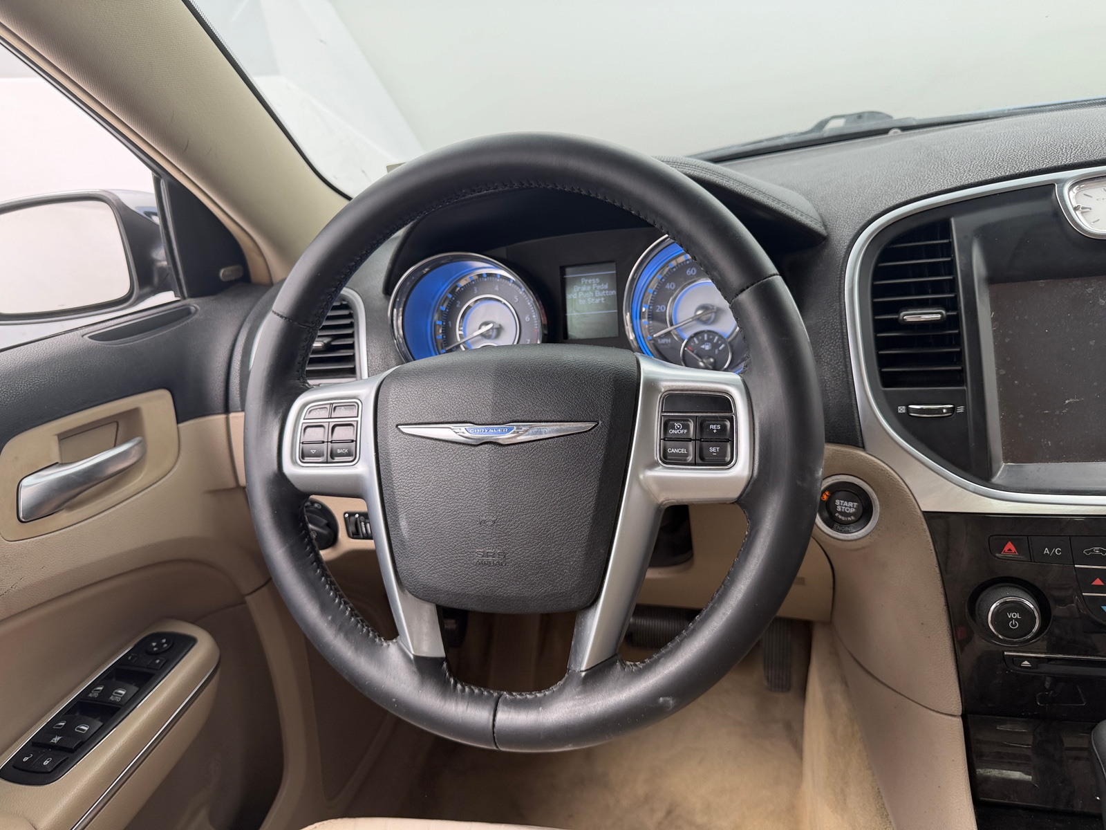 Thumbnail: 2011 Chrysler 300 - 5