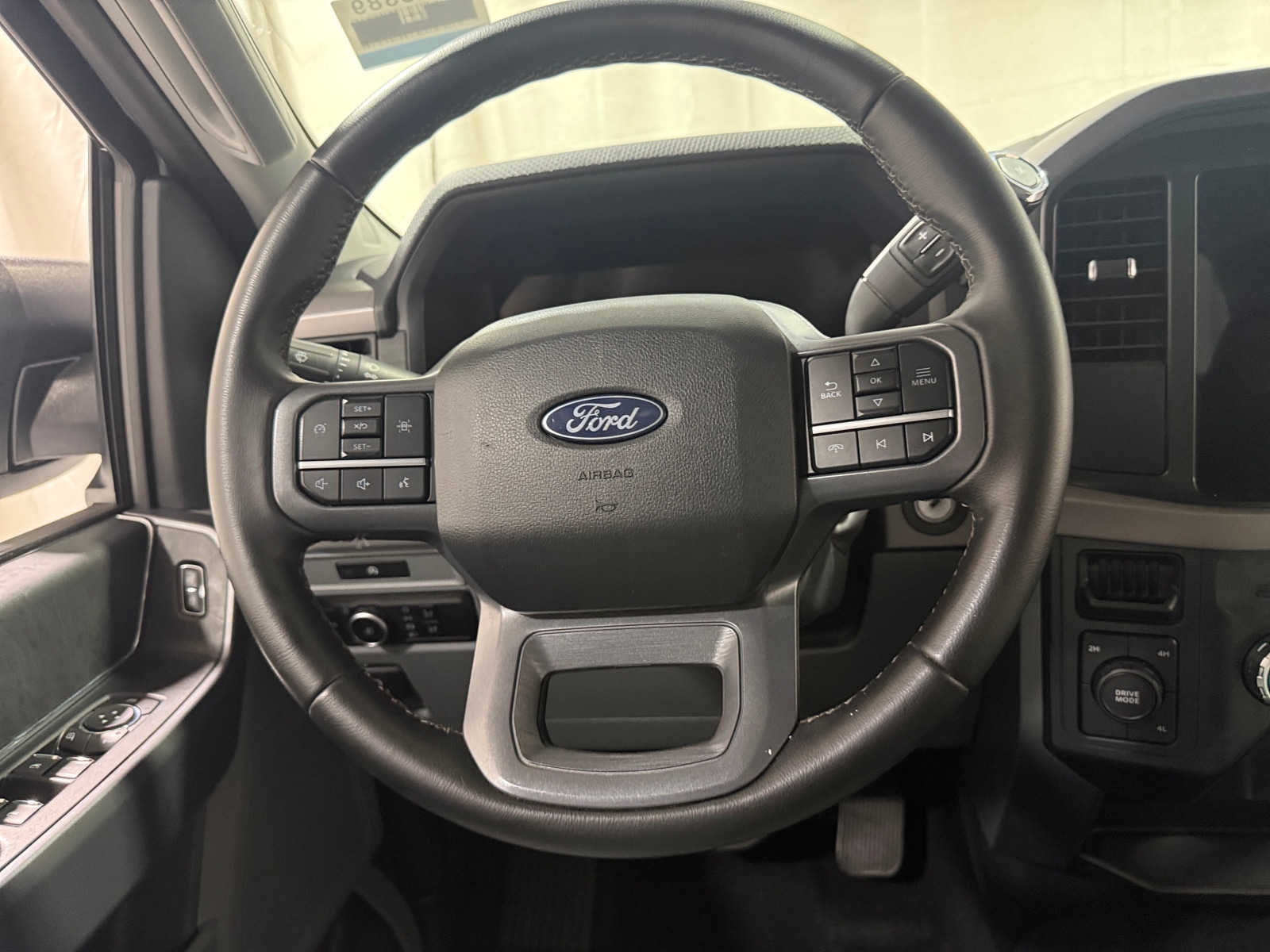 Thumbnail: 2025 Ford Econoline - 5