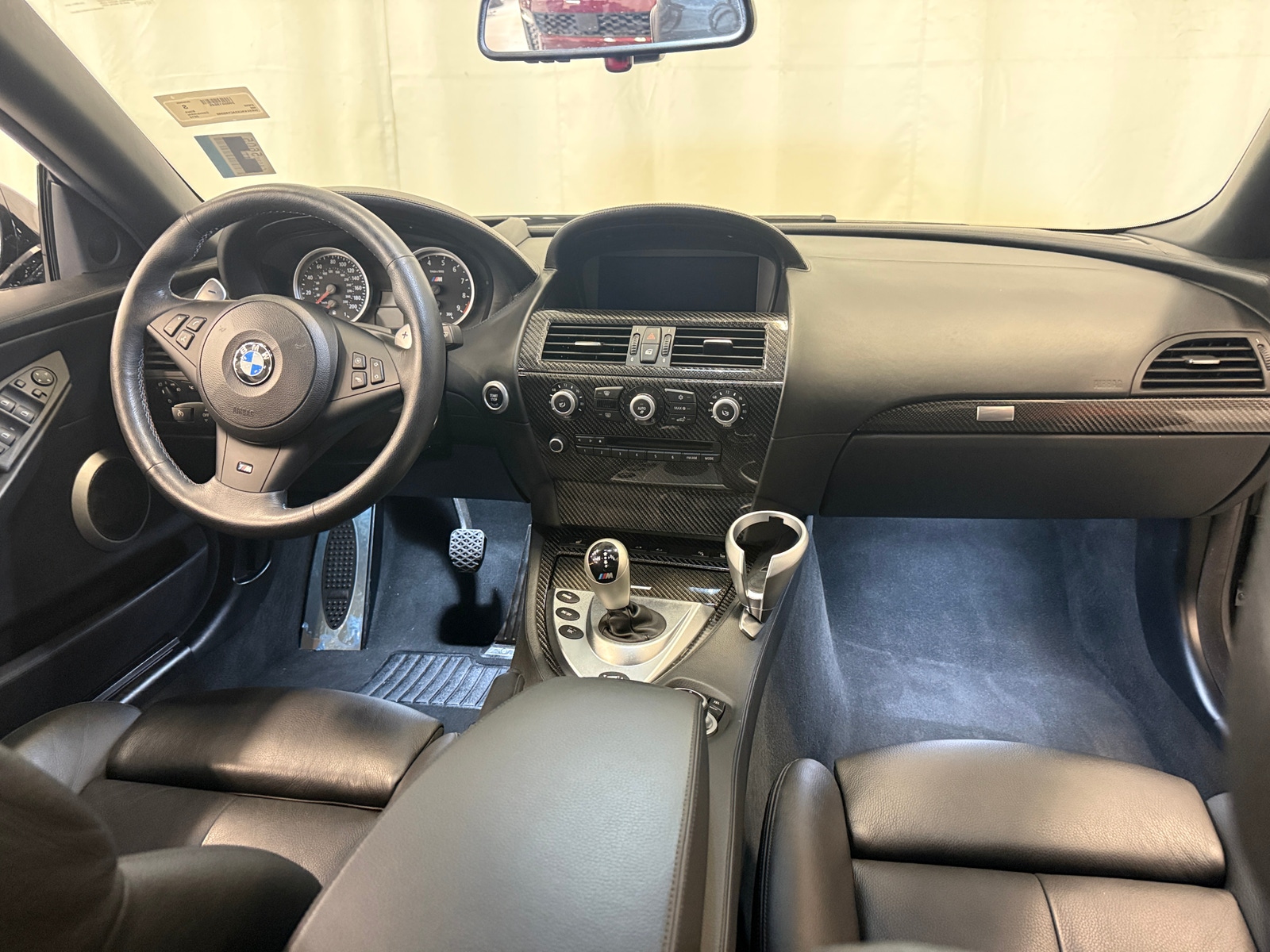 Thumbnail: 2010 BMW M6 - 2