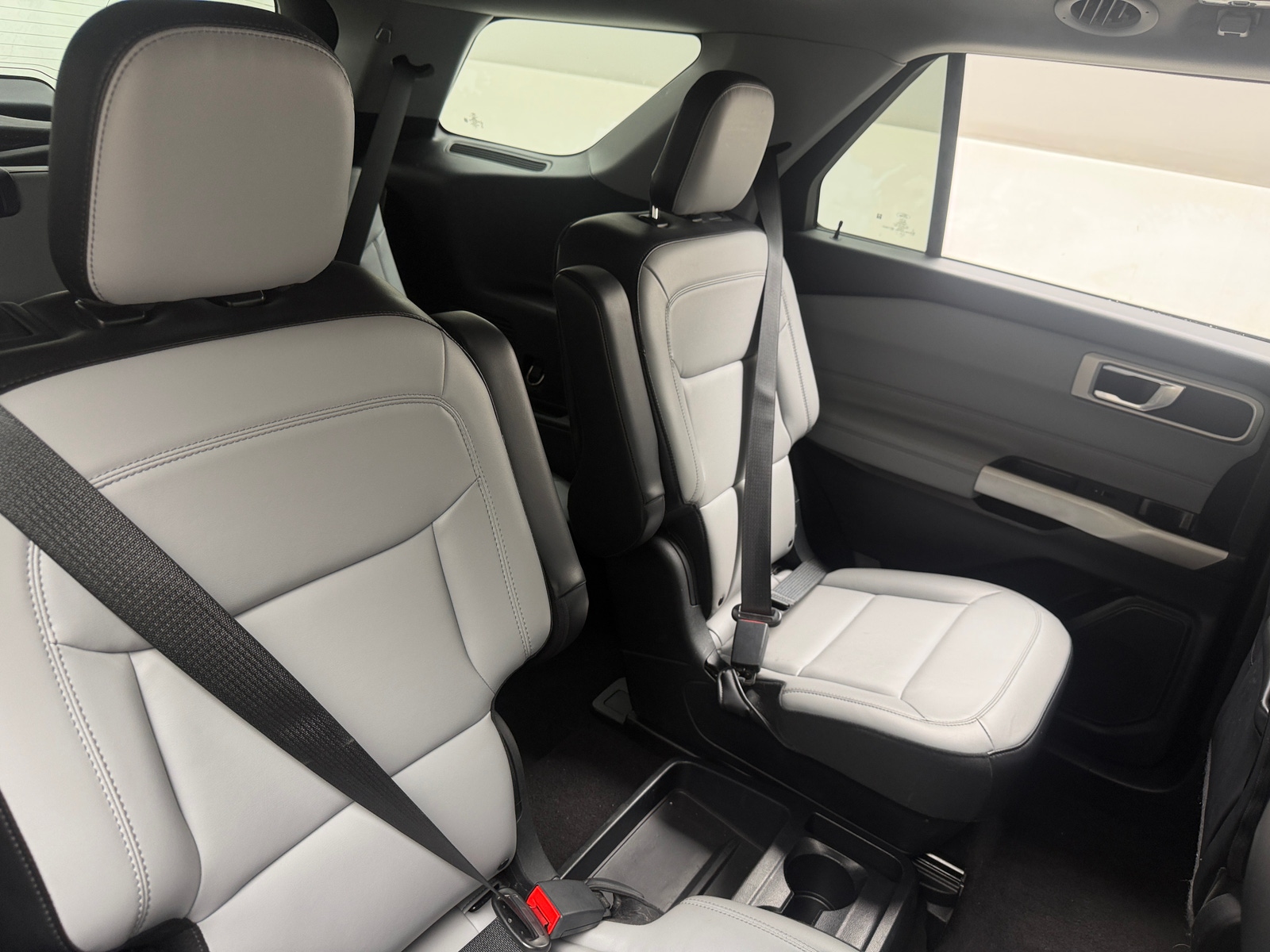 Thumbnail: 2021 Ford Explorer - 5