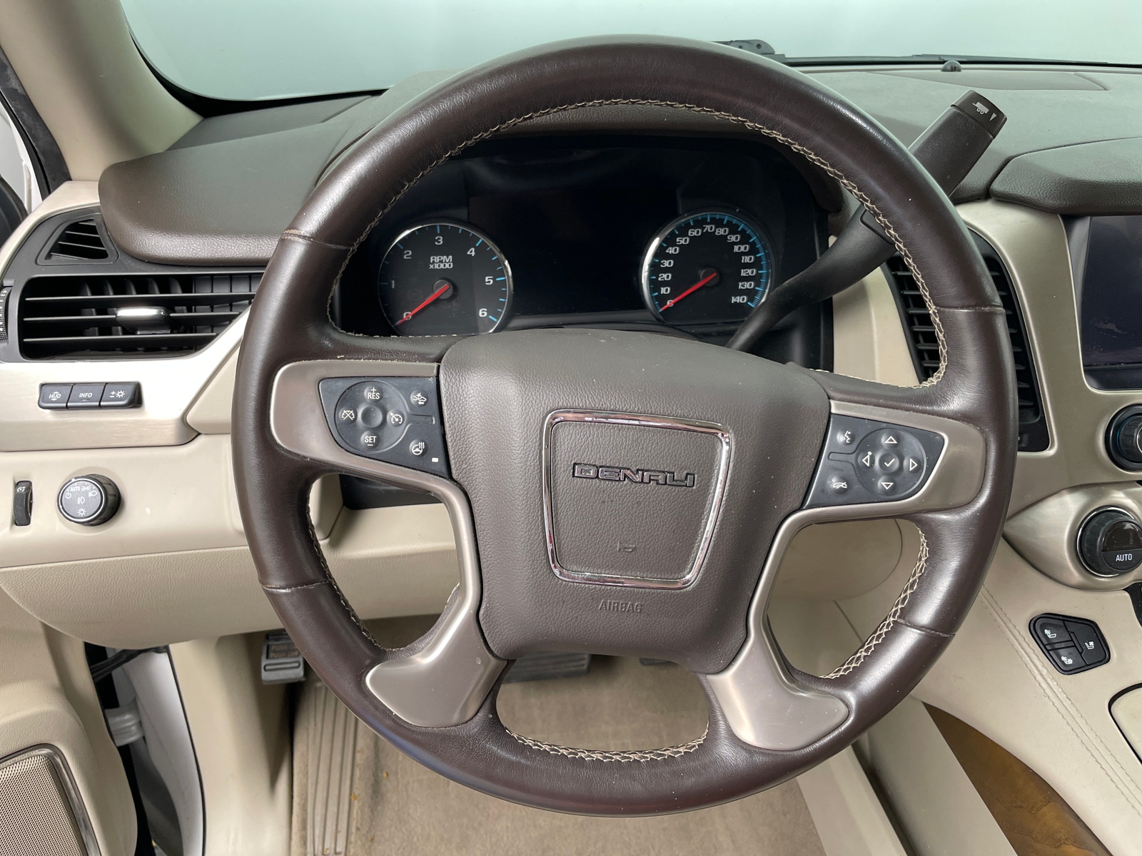 Thumbnail: 2020 GMC Yukon XL - 4