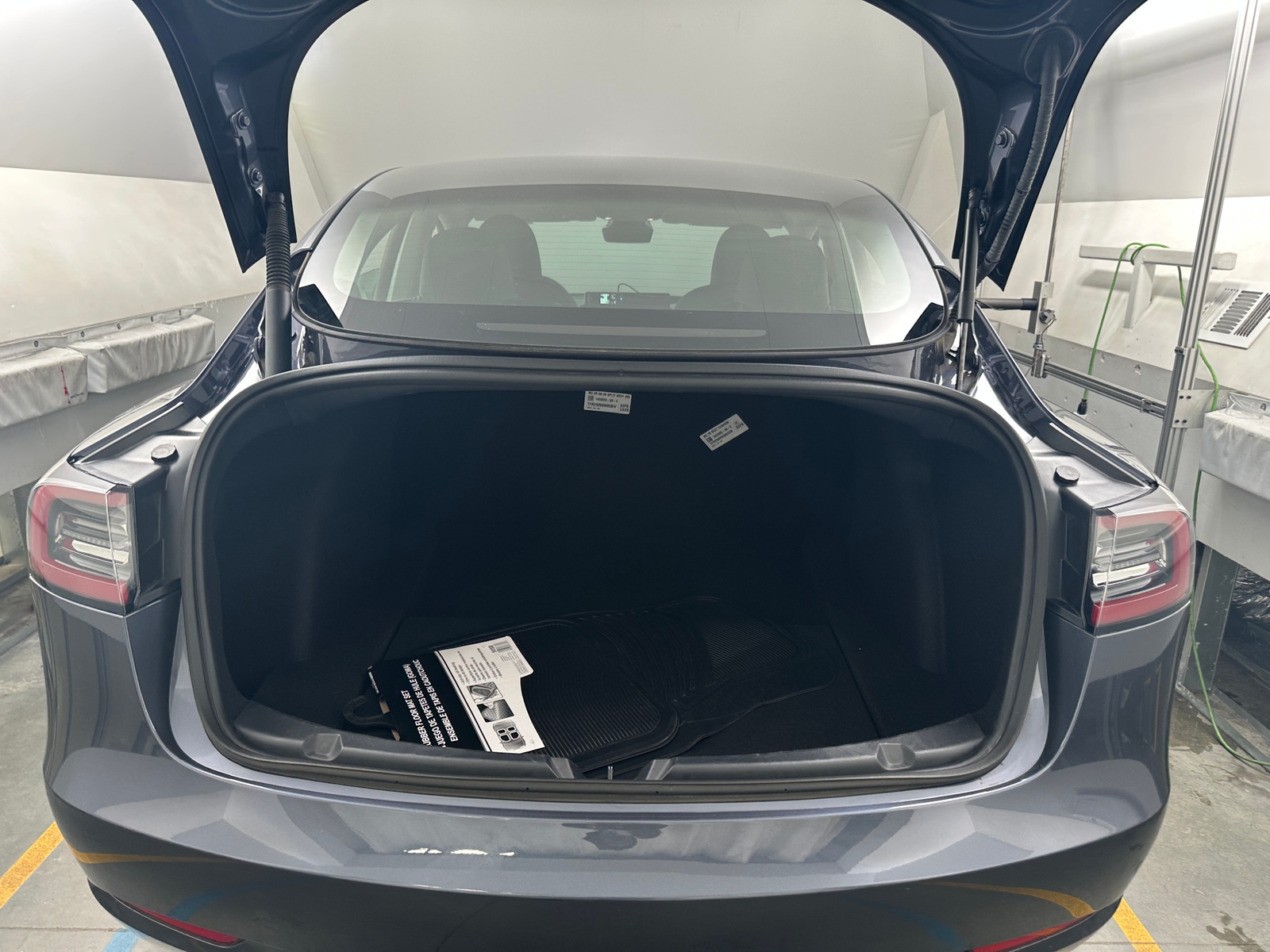 Thumbnail: 2023 Tesla Model 3 - 6