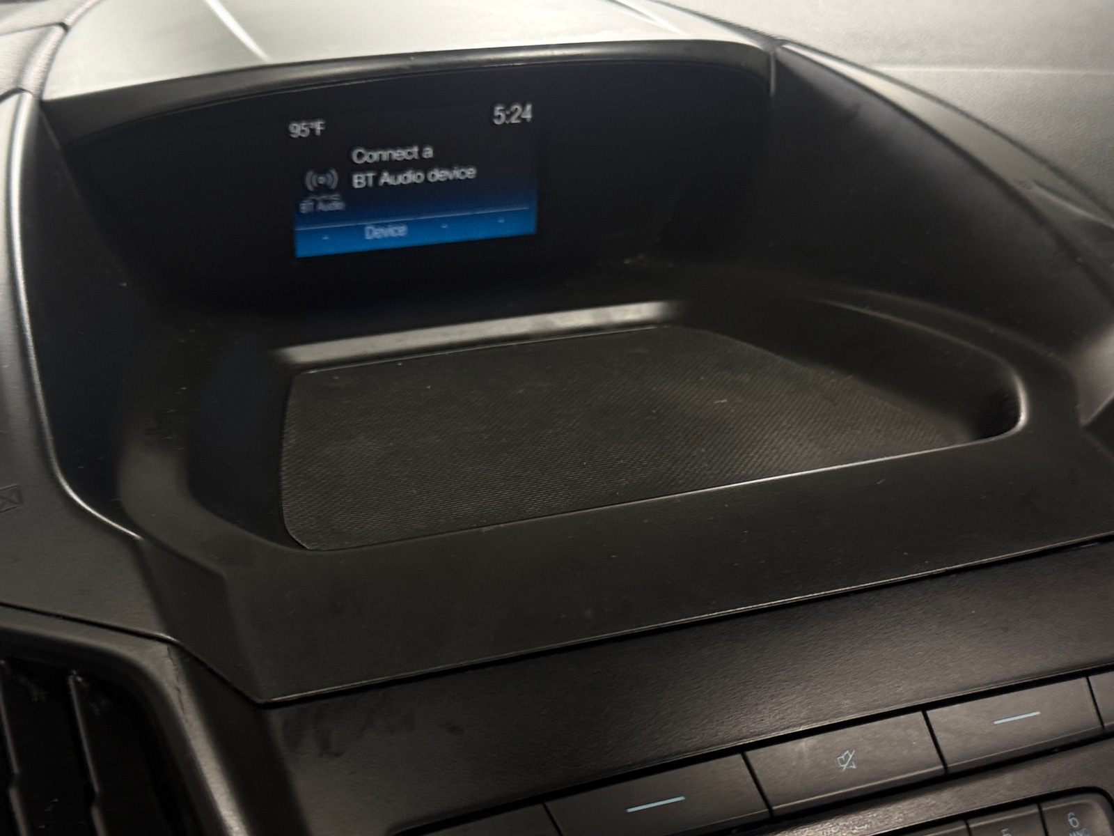 Thumbnail: 2019 Ford Escape - 4