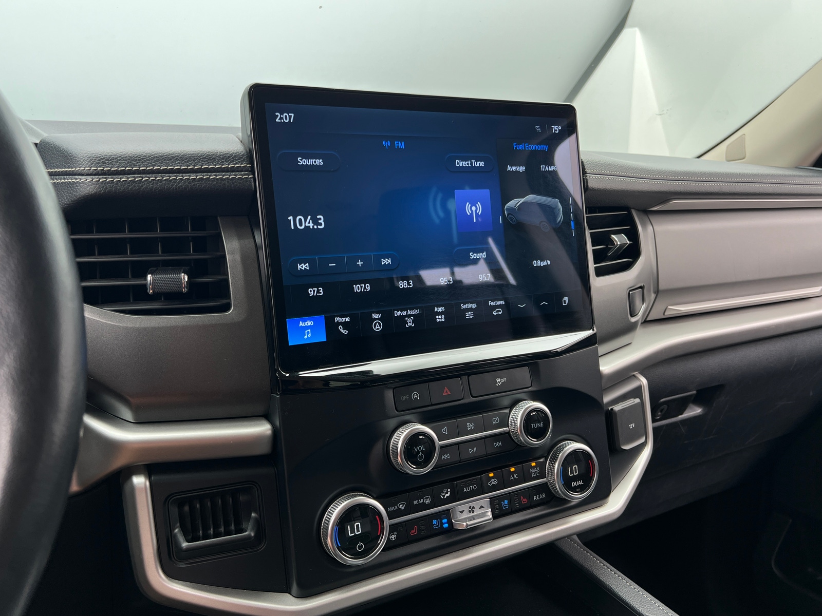 Thumbnail: 2024 Ford Expedition MAX - 3