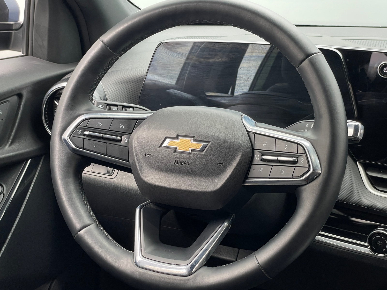 Thumbnail: 2025 Chevrolet Equinox - 5