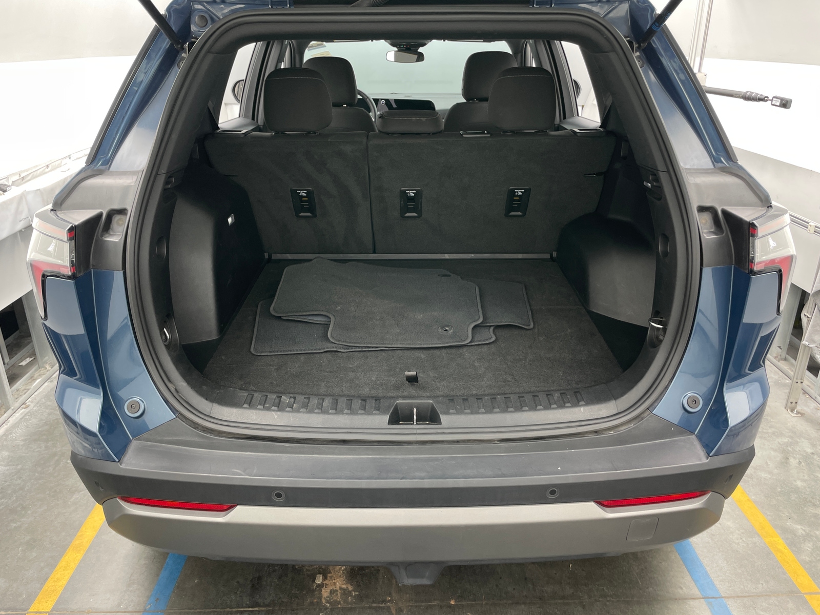 Thumbnail: 2025 Chevrolet Equinox - 7