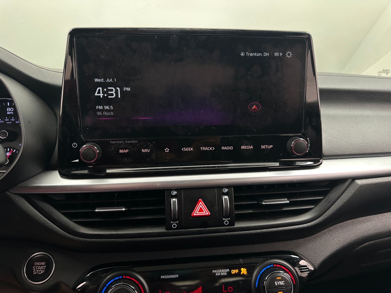 Thumbnail: 2024 Kia Forte - 4