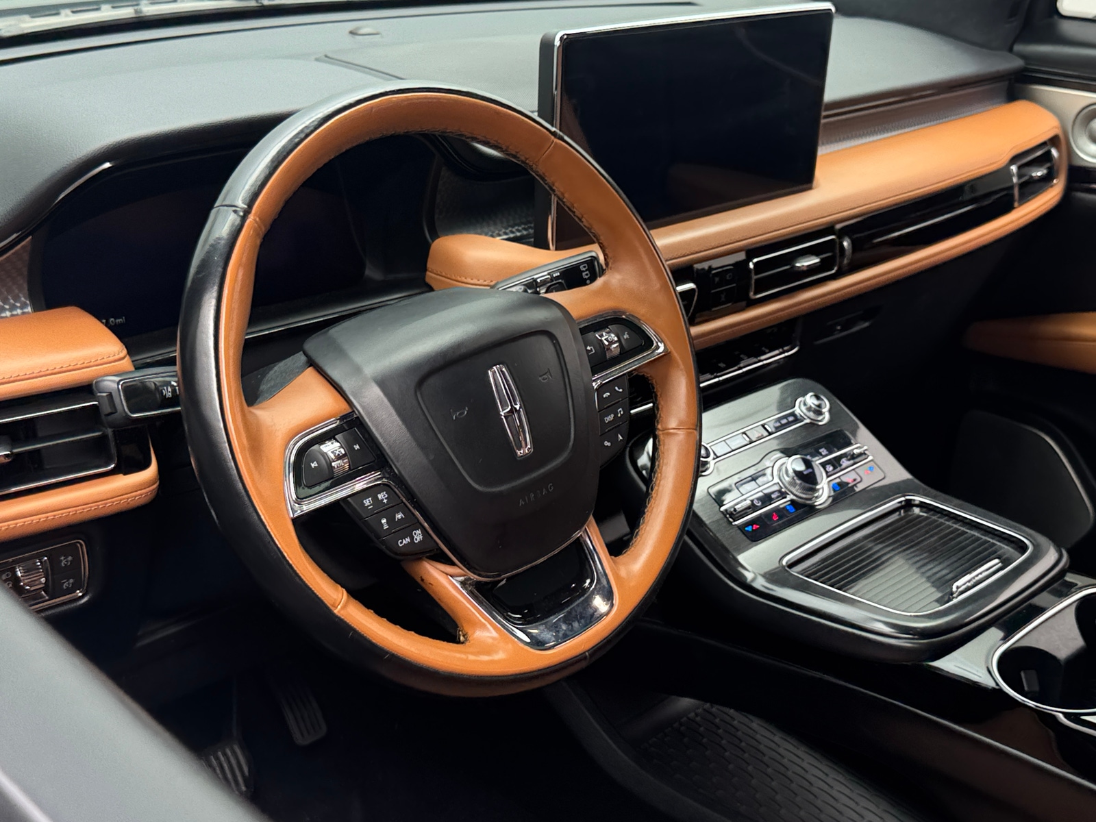 Thumbnail: 2022 Lincoln Nautilus - 4