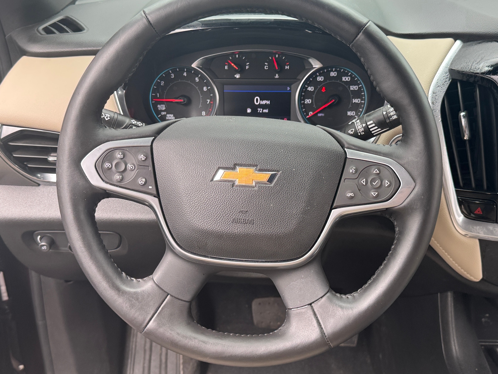 Thumbnail: 2022 Chevrolet Traverse - 4