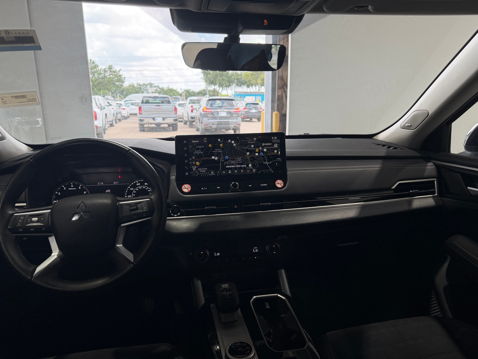 Thumbnail: 2025 Mitsubishi Outlander - 2