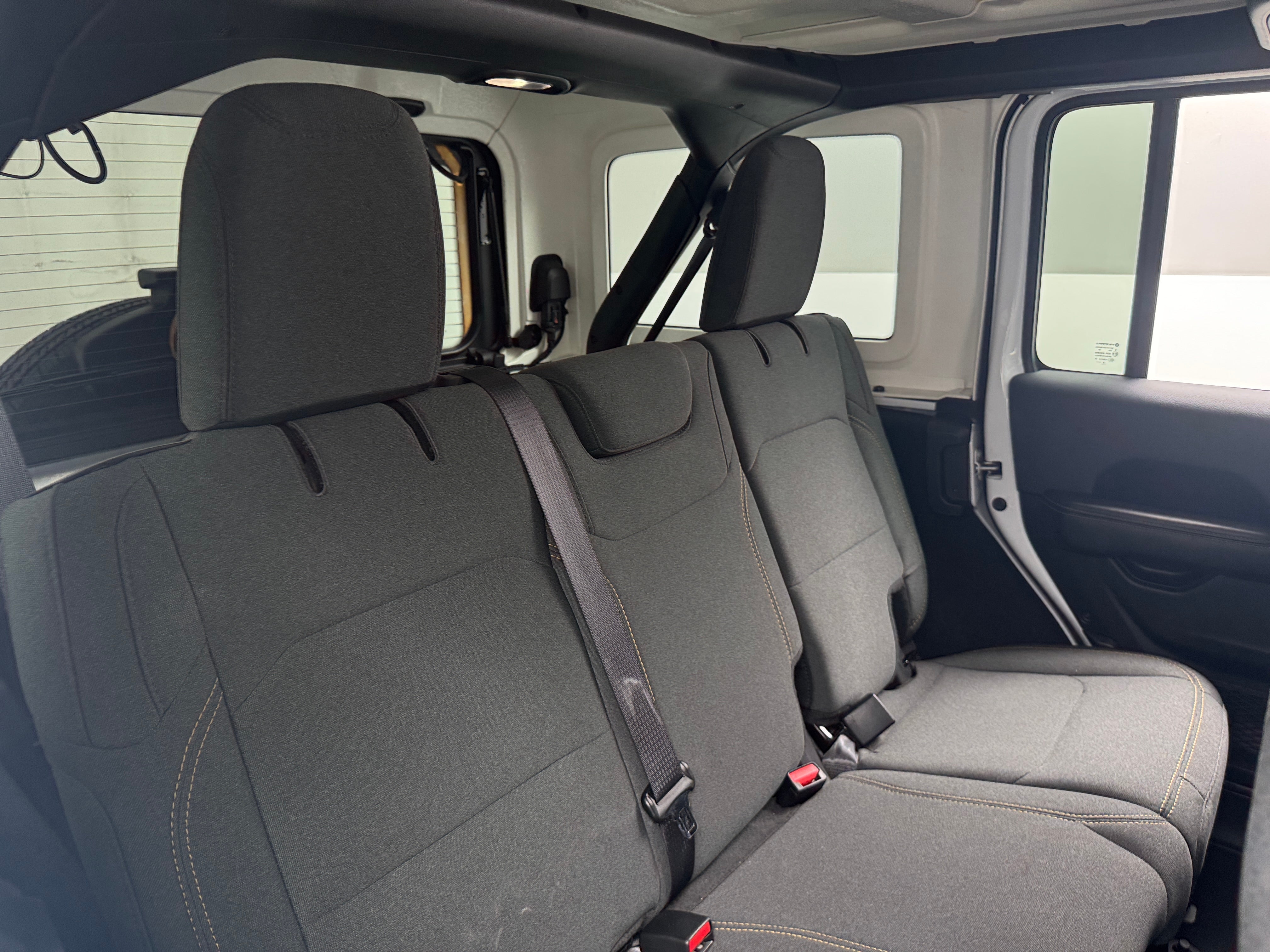 2025 Jeep Wrangler 4-Door Sahara - Photo 4