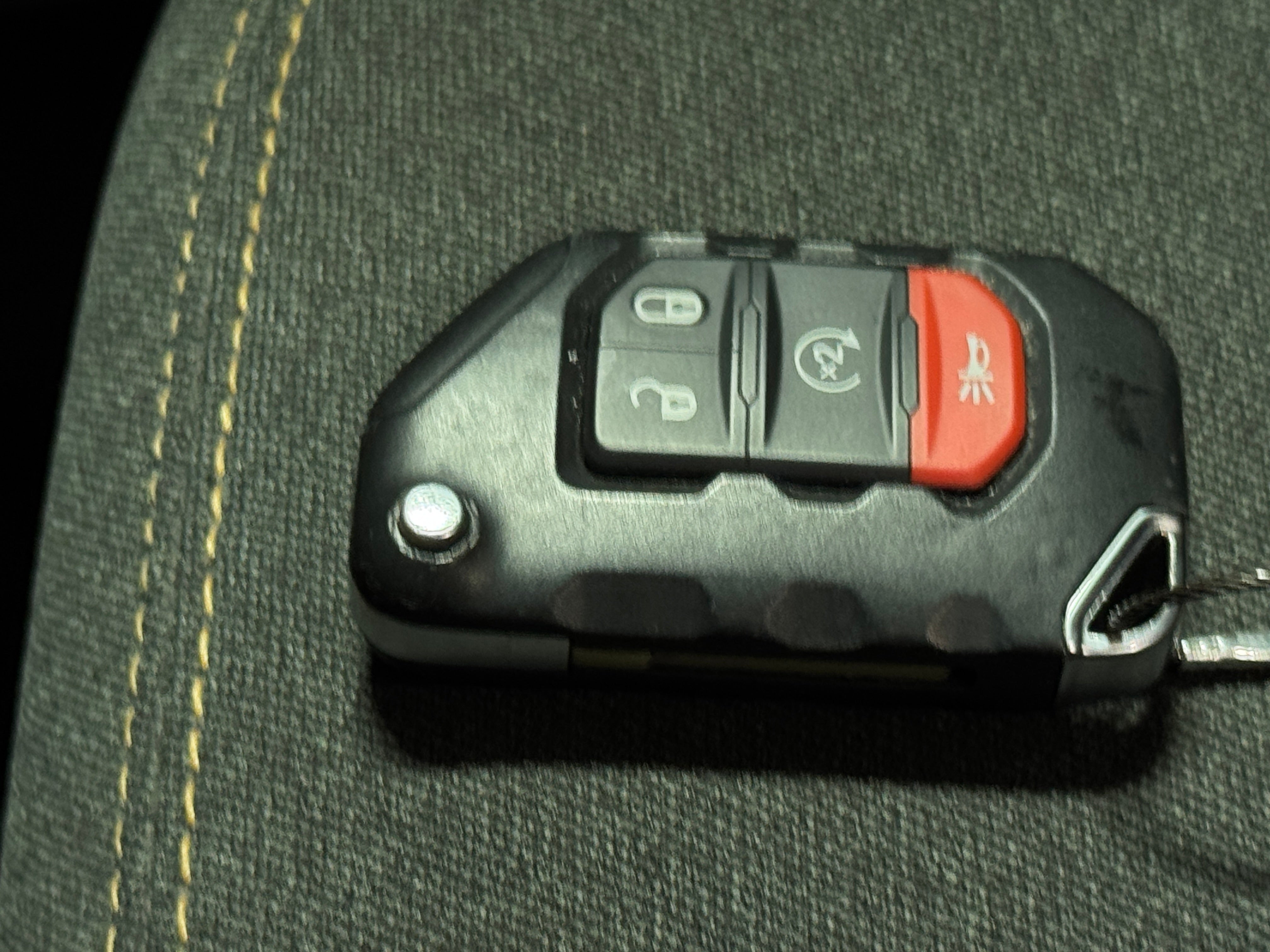2025 Jeep Wrangler 4-Door Sahara - Photo 11