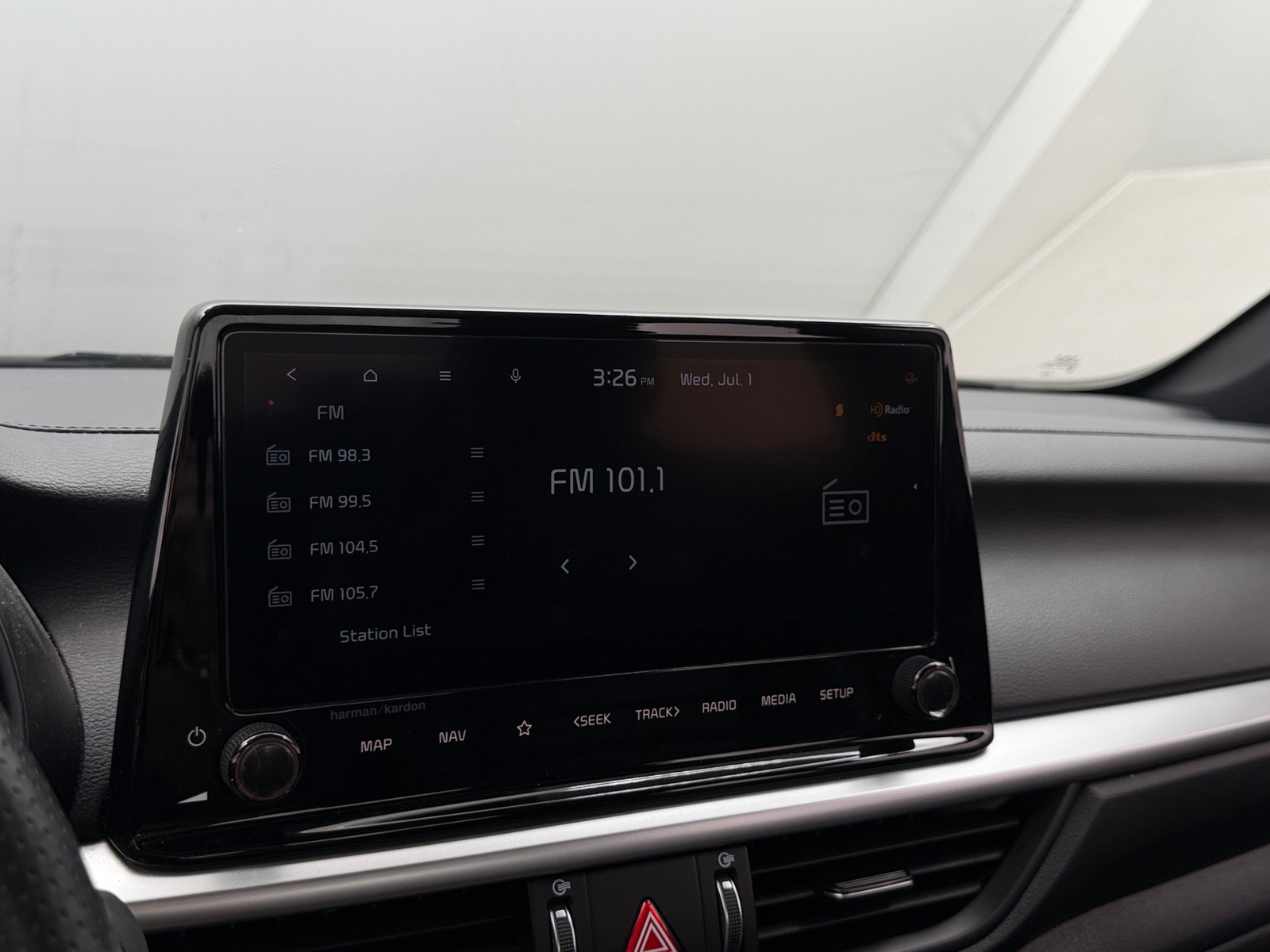 Thumbnail: 2023 Kia Forte - 4