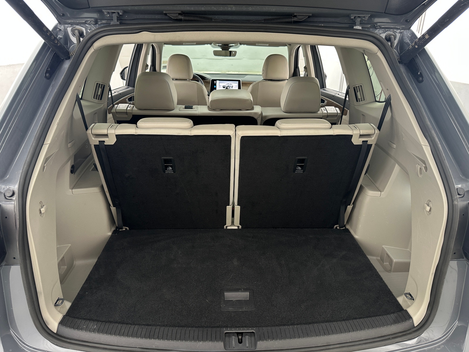 Thumbnail: 2026 Volkswagen Atlas - 6