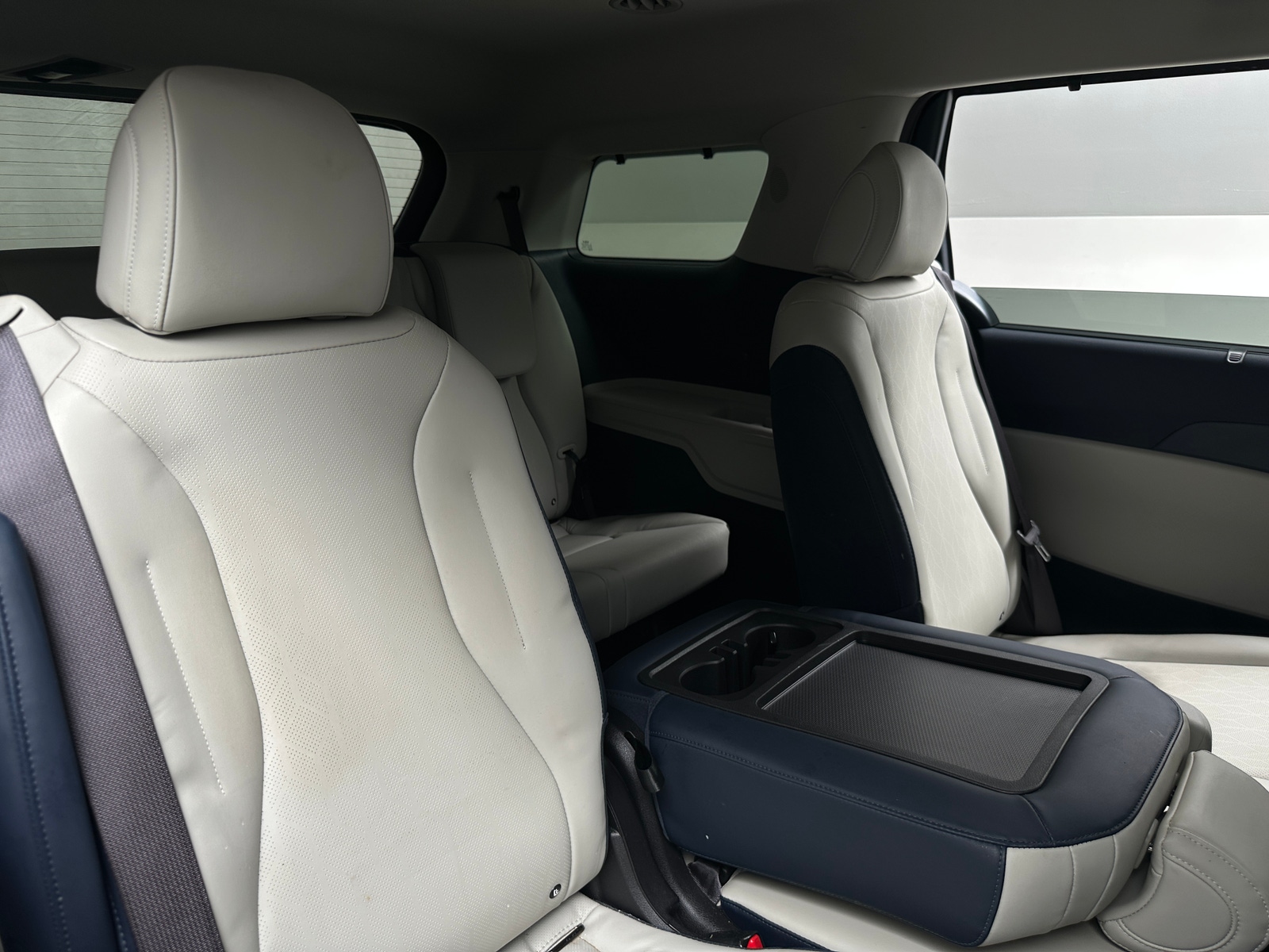 Thumbnail: 2025 Kia Carnival - 5