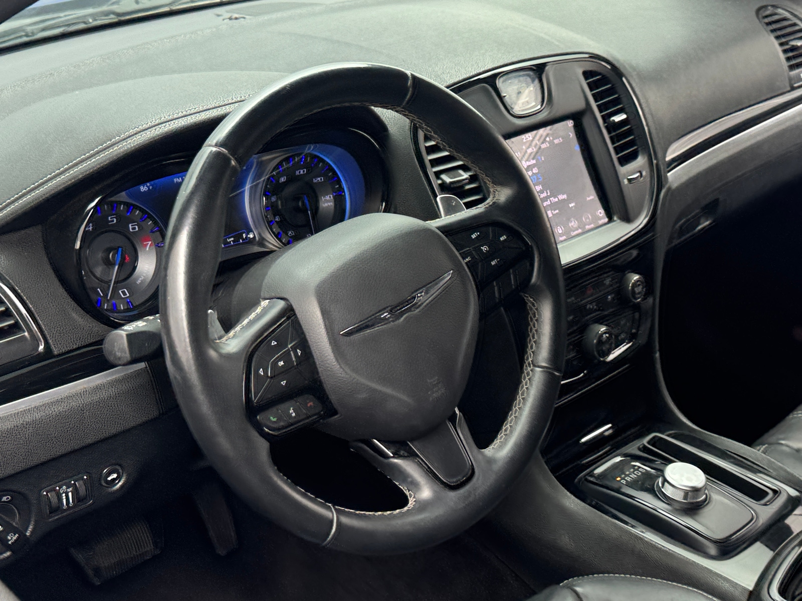 Thumbnail: 2018 Chrysler 300 - 4