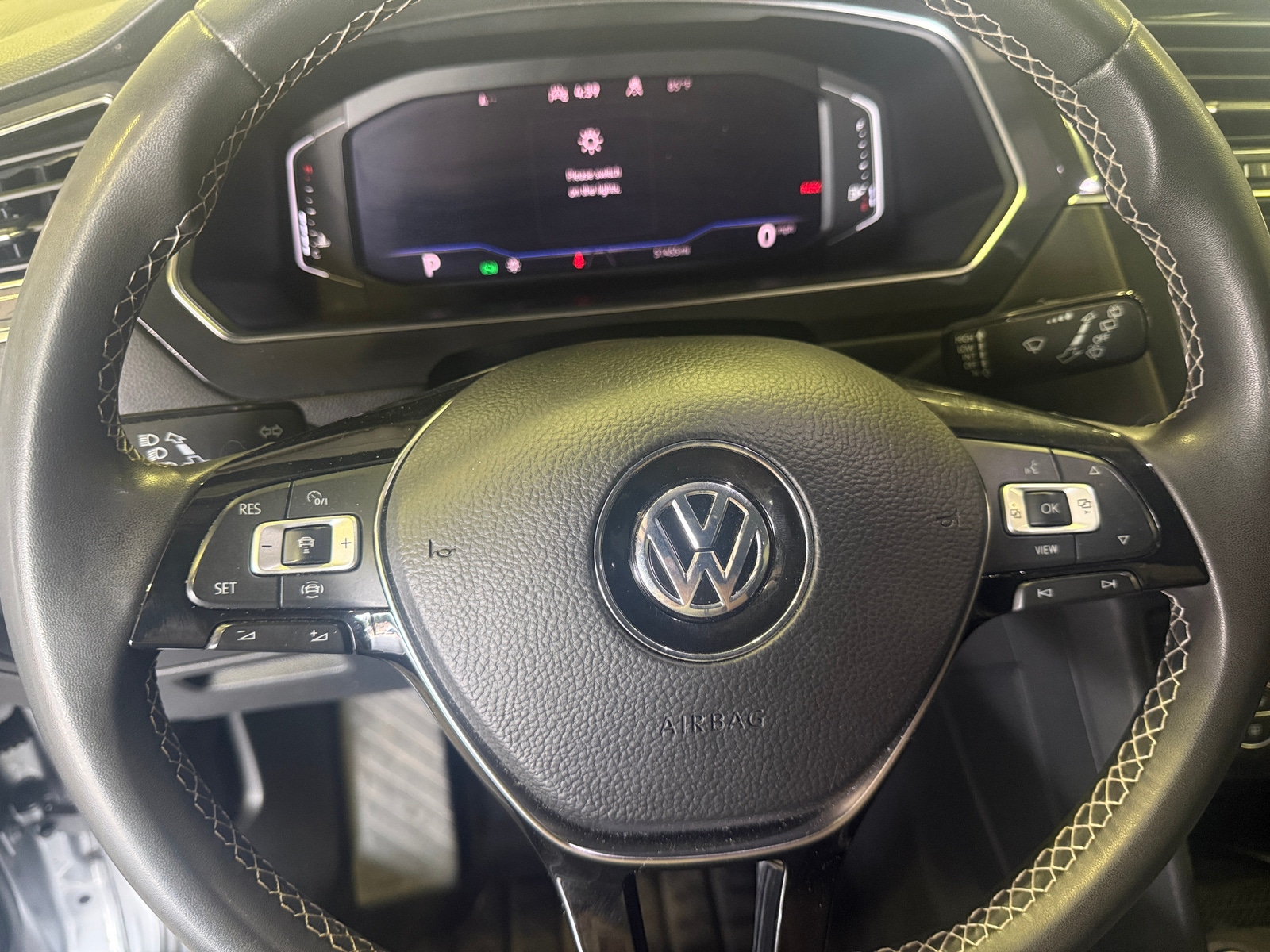 Thumbnail: 2021 Volkswagen Tiguan - 4