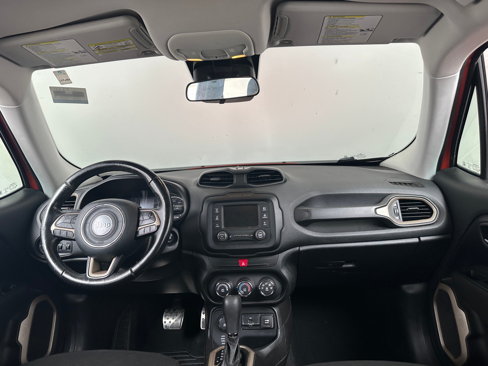 Thumbnail: 2016 Jeep Renegade - 3