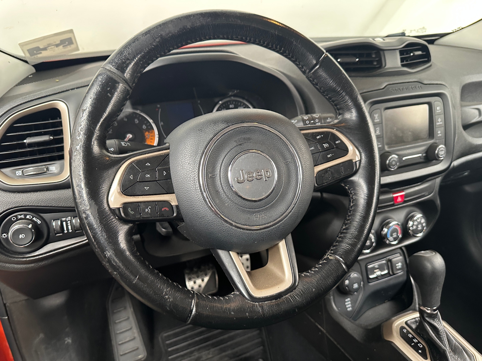 Thumbnail: 2016 Jeep Renegade - 5