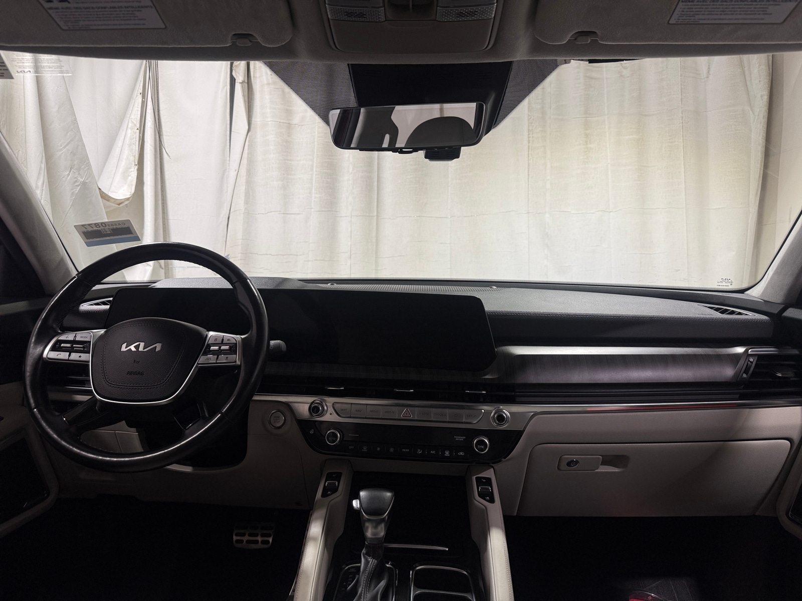 Thumbnail: 2023 Kia Telluride - 2