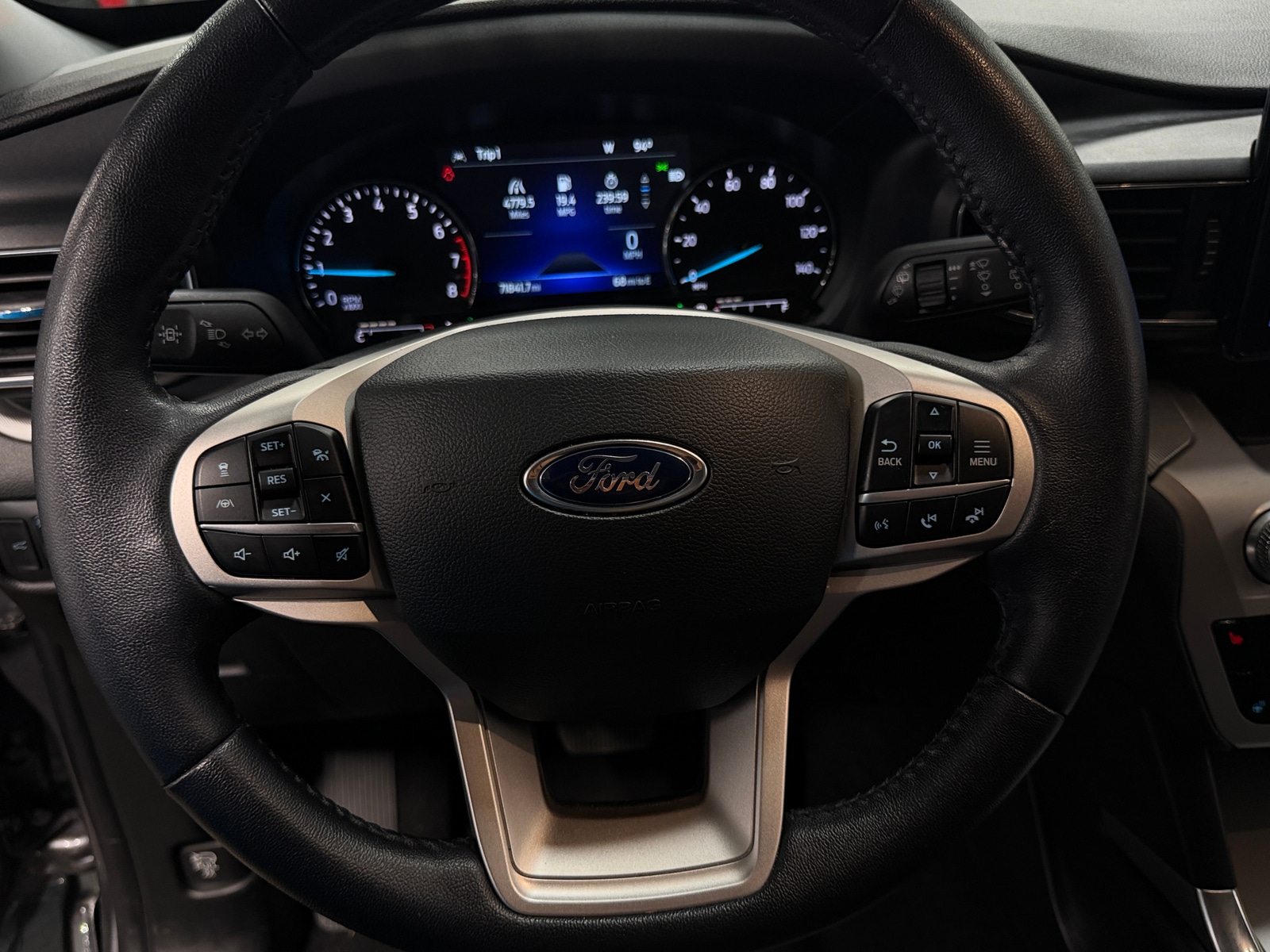 Thumbnail: 2022 Ford Explorer - 4