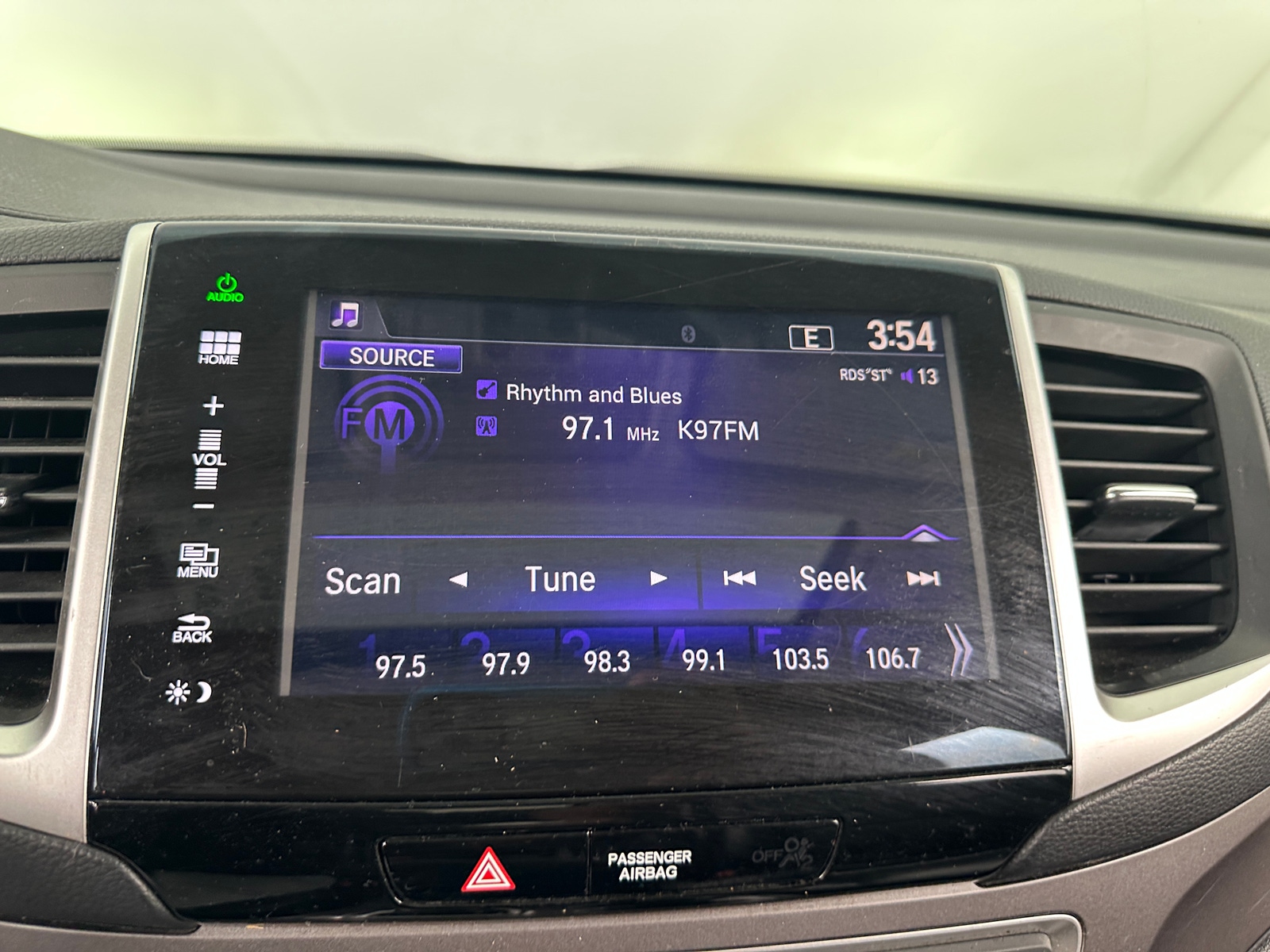 Thumbnail: 2016 Honda Pilot - 3
