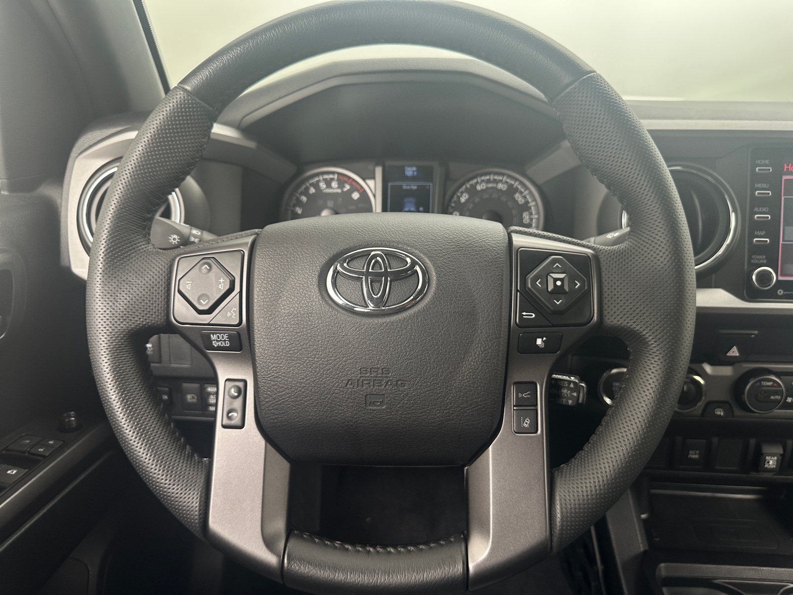 Thumbnail: 2022 Toyota Tacoma - 5