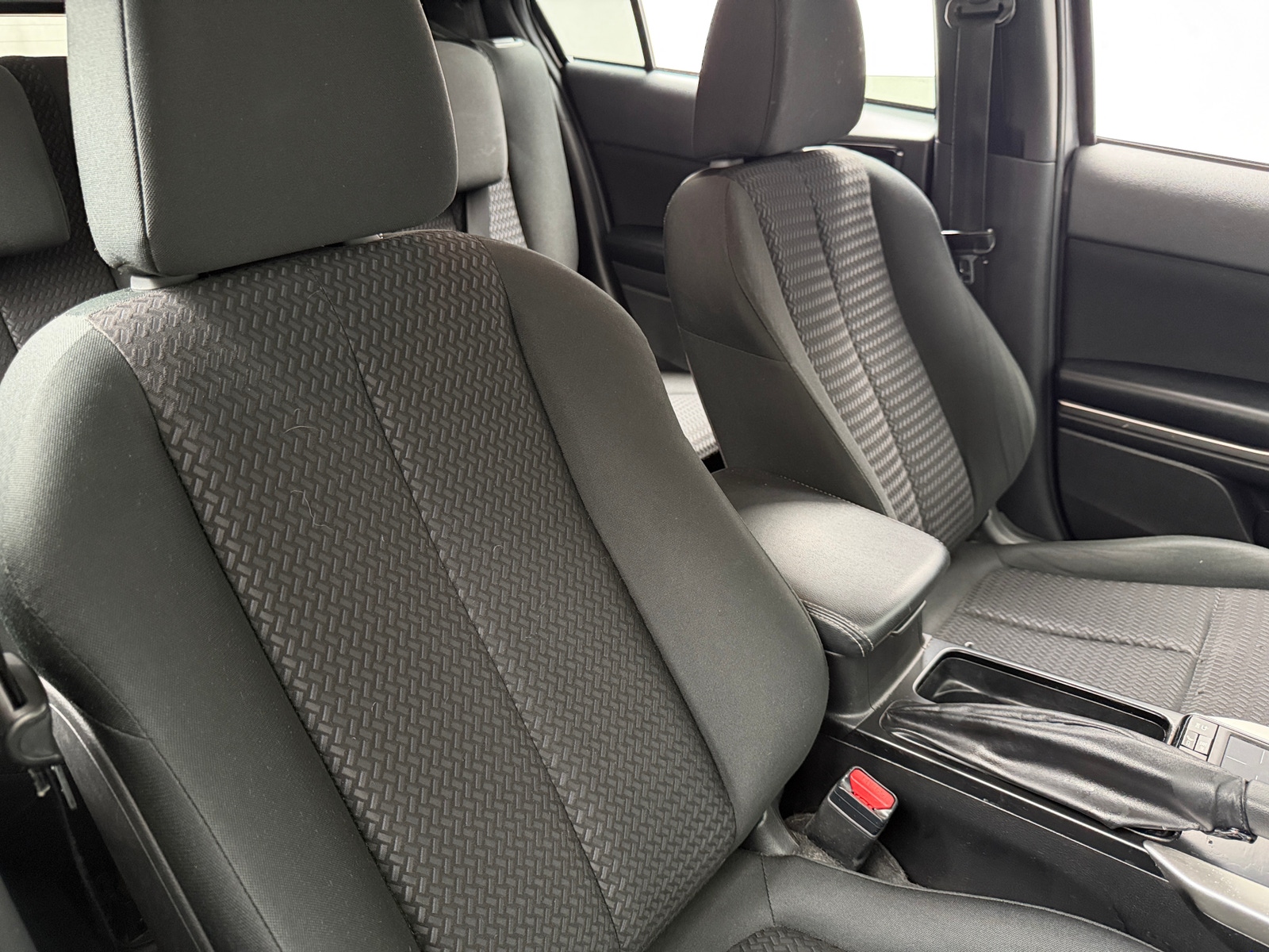 Thumbnail: 2019 Mitsubishi Eclipse Cross - 2