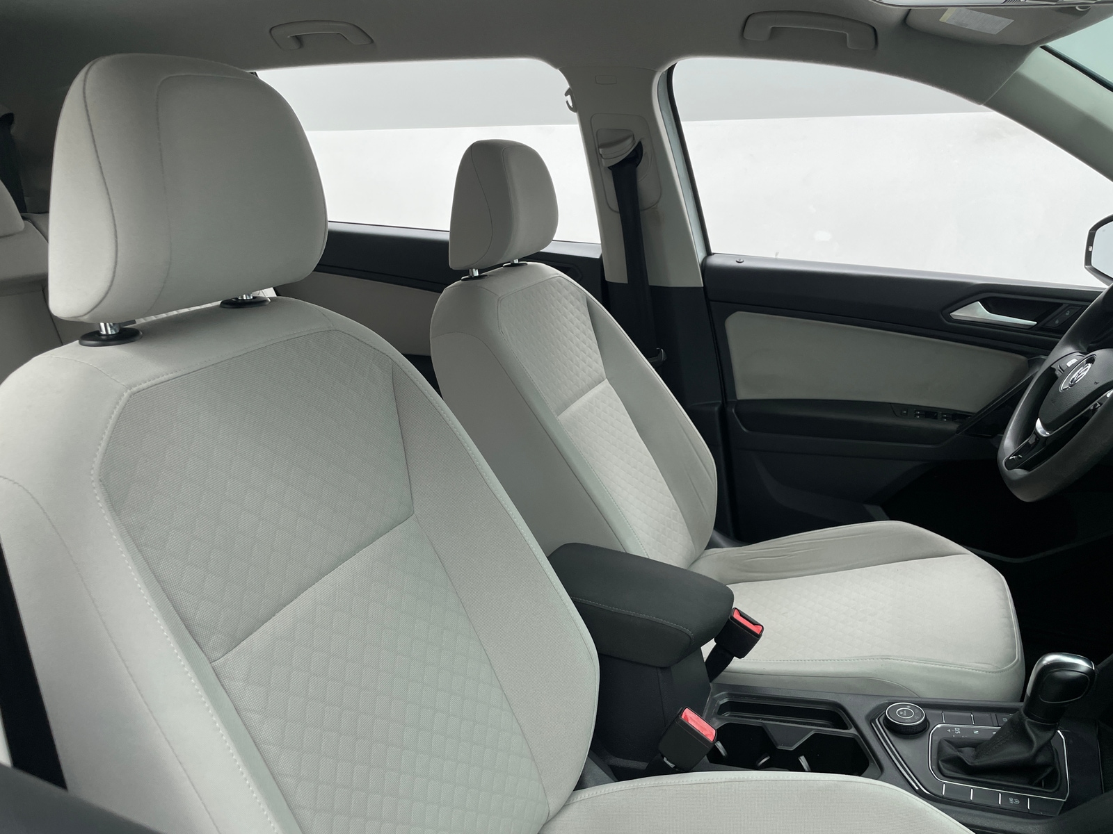 Thumbnail: 2019 Volkswagen Tiguan - 2