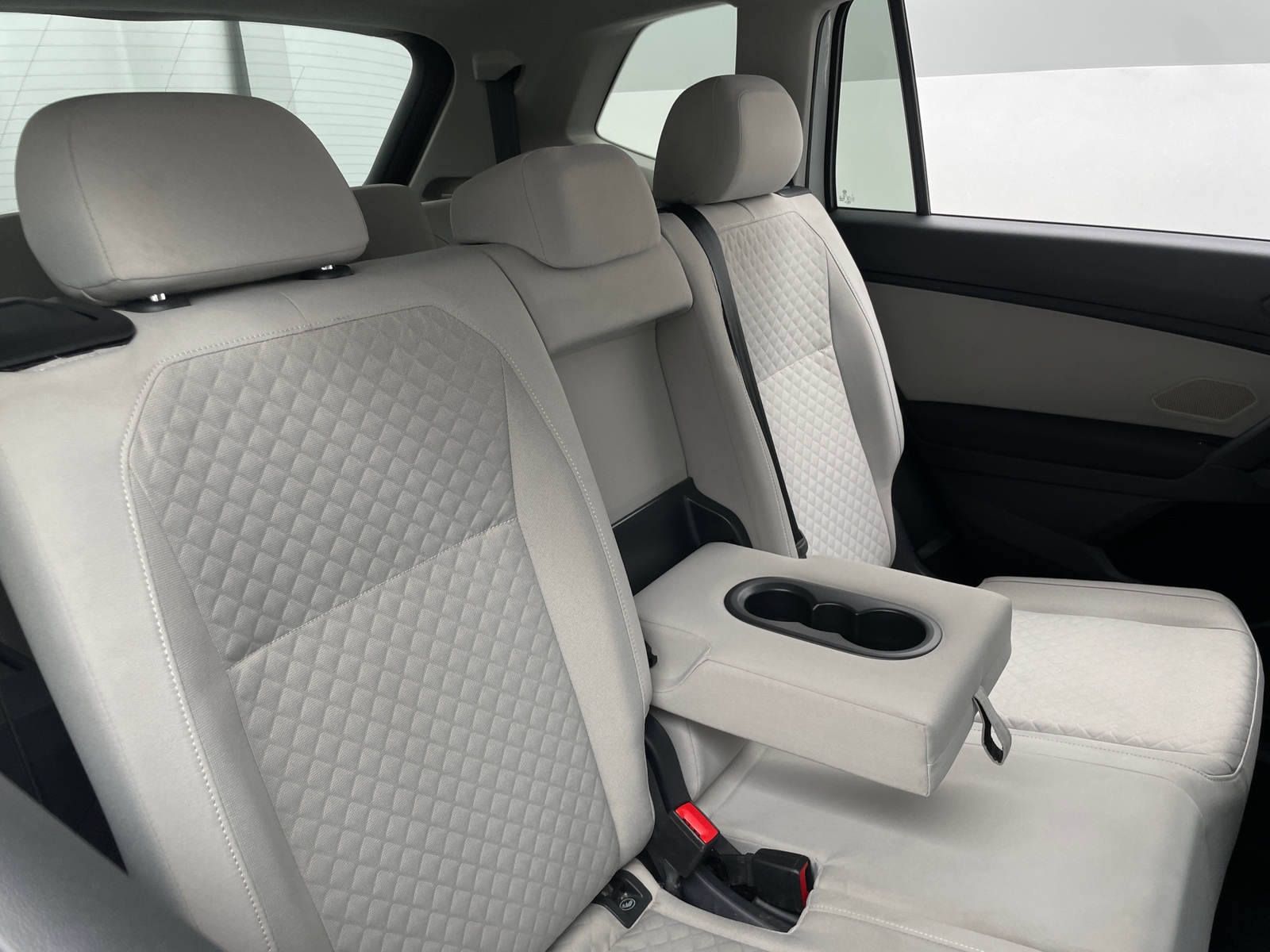 Thumbnail: 2019 Volkswagen Tiguan - 6