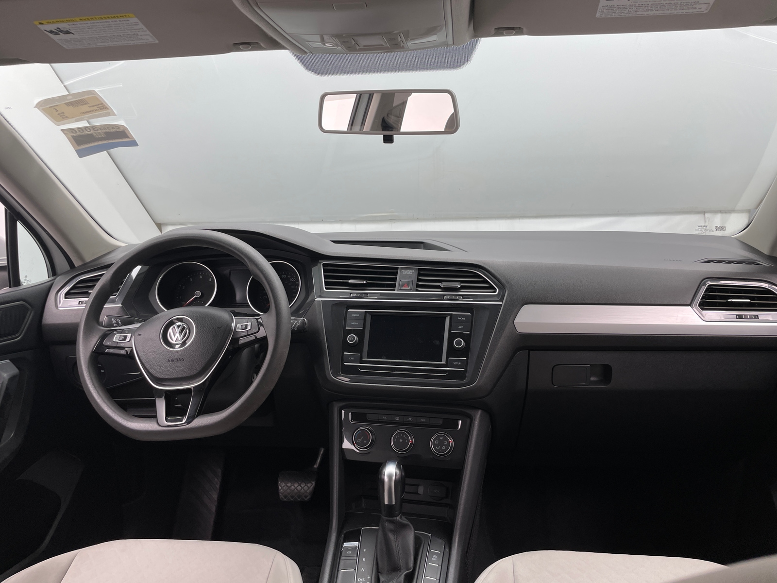 Thumbnail: 2019 Volkswagen Tiguan - 3
