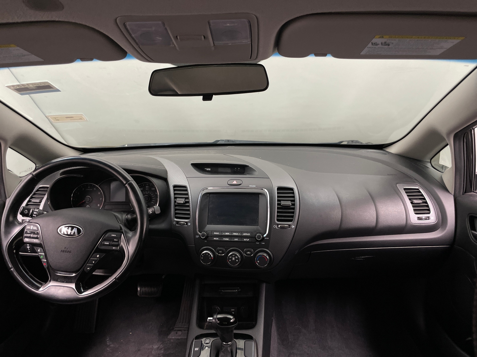 Thumbnail: 2017 Kia Forte - 3