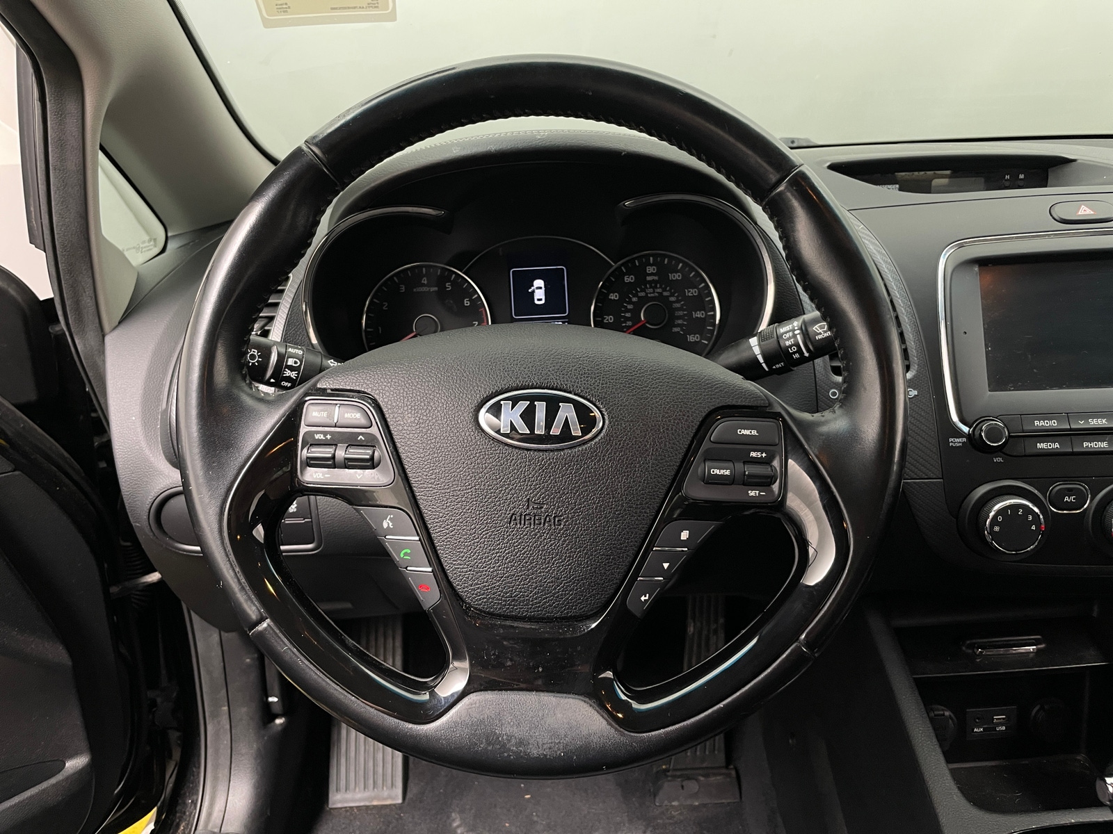 Thumbnail: 2017 Kia Forte - 5