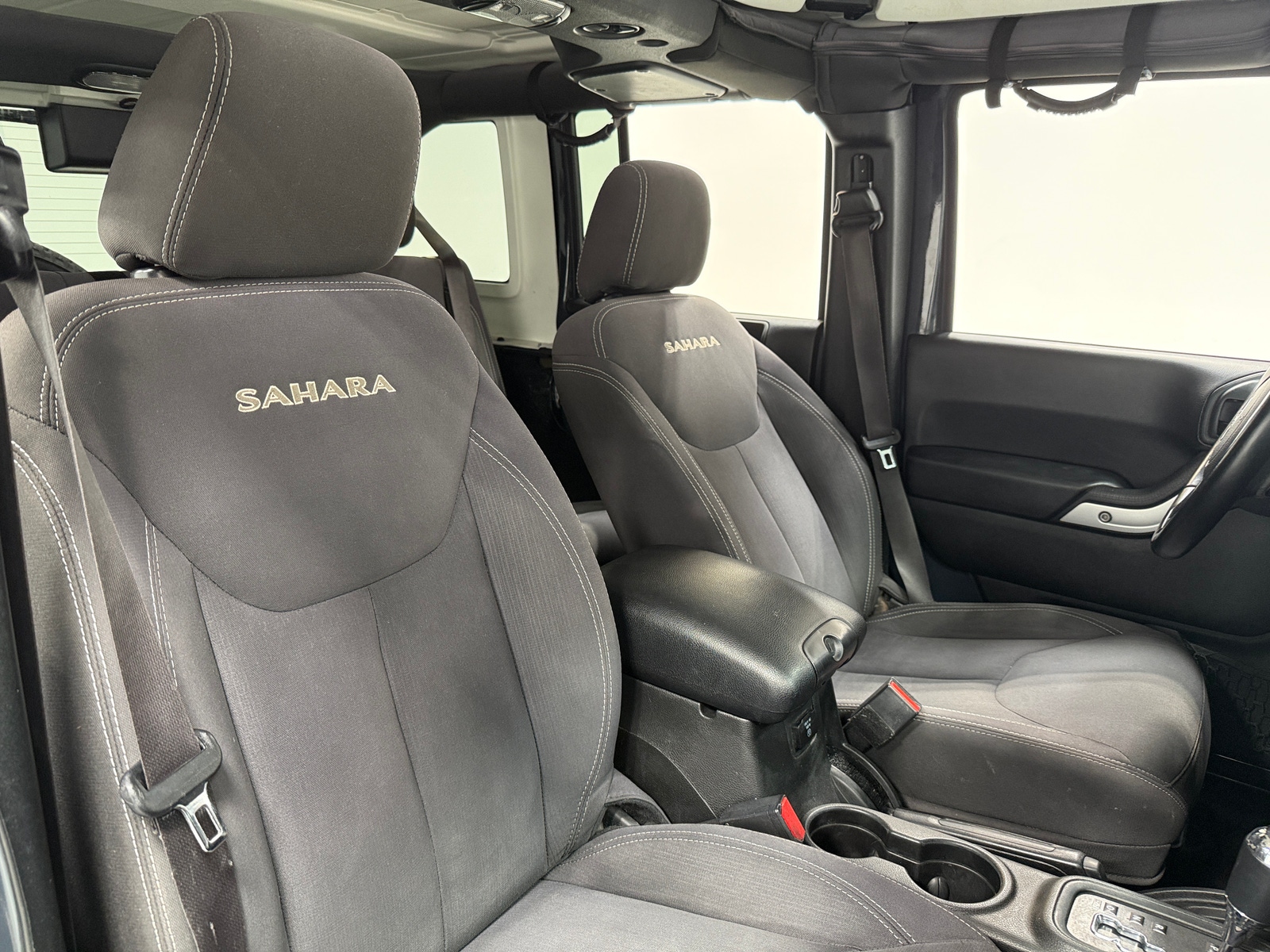 Thumbnail: 2017 Jeep Wrangler - 2