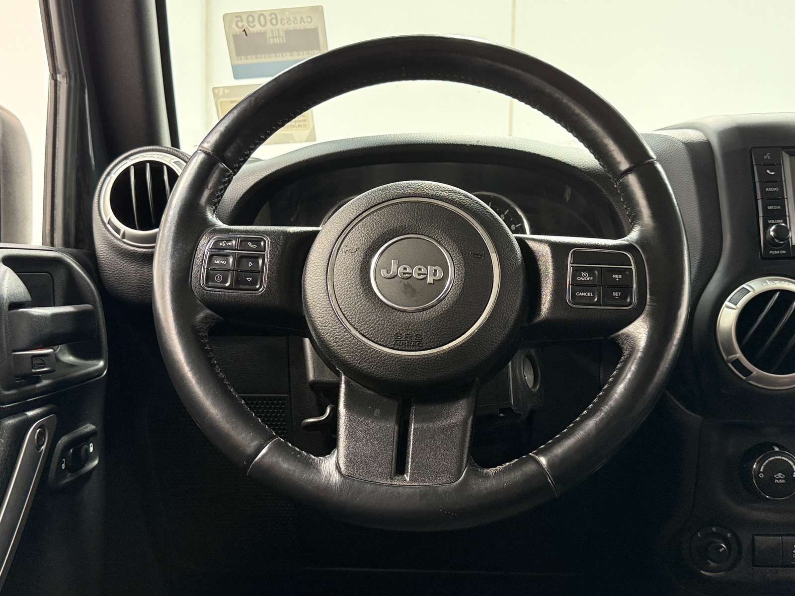 Thumbnail: 2017 Jeep Wrangler - 5