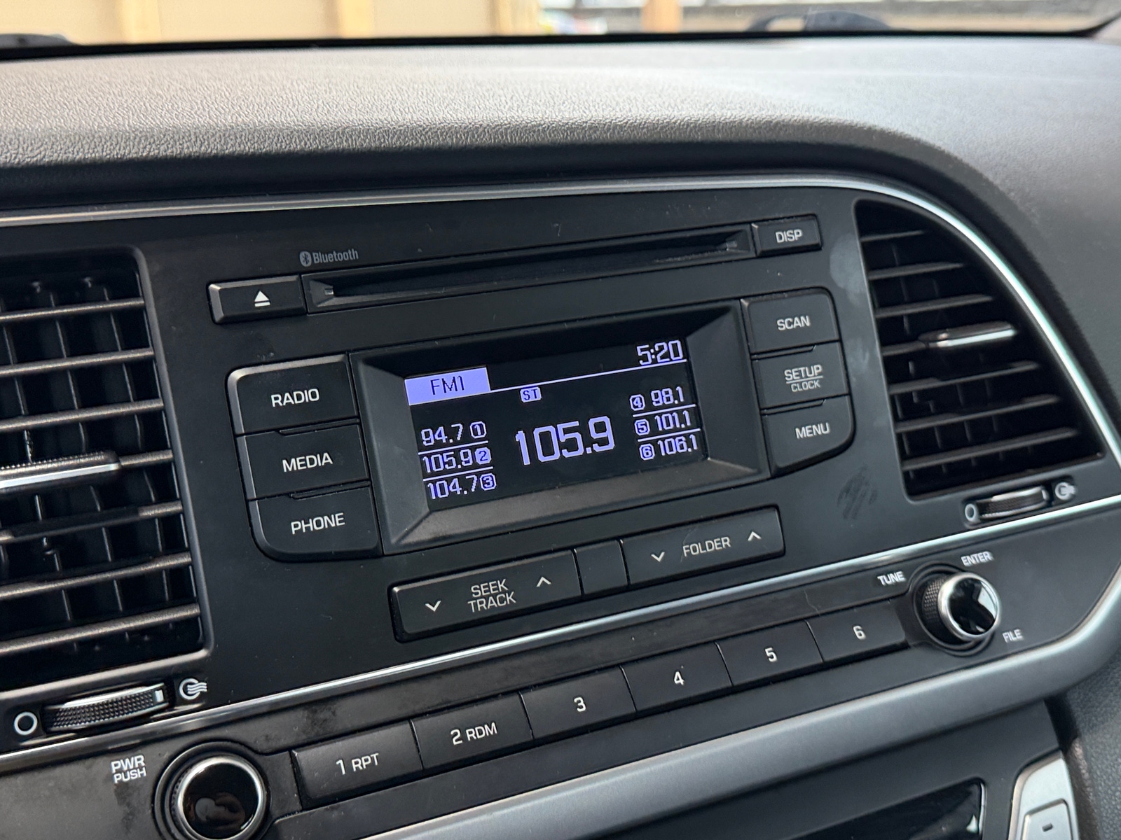 Thumbnail: 2018 Hyundai Elantra - 4
