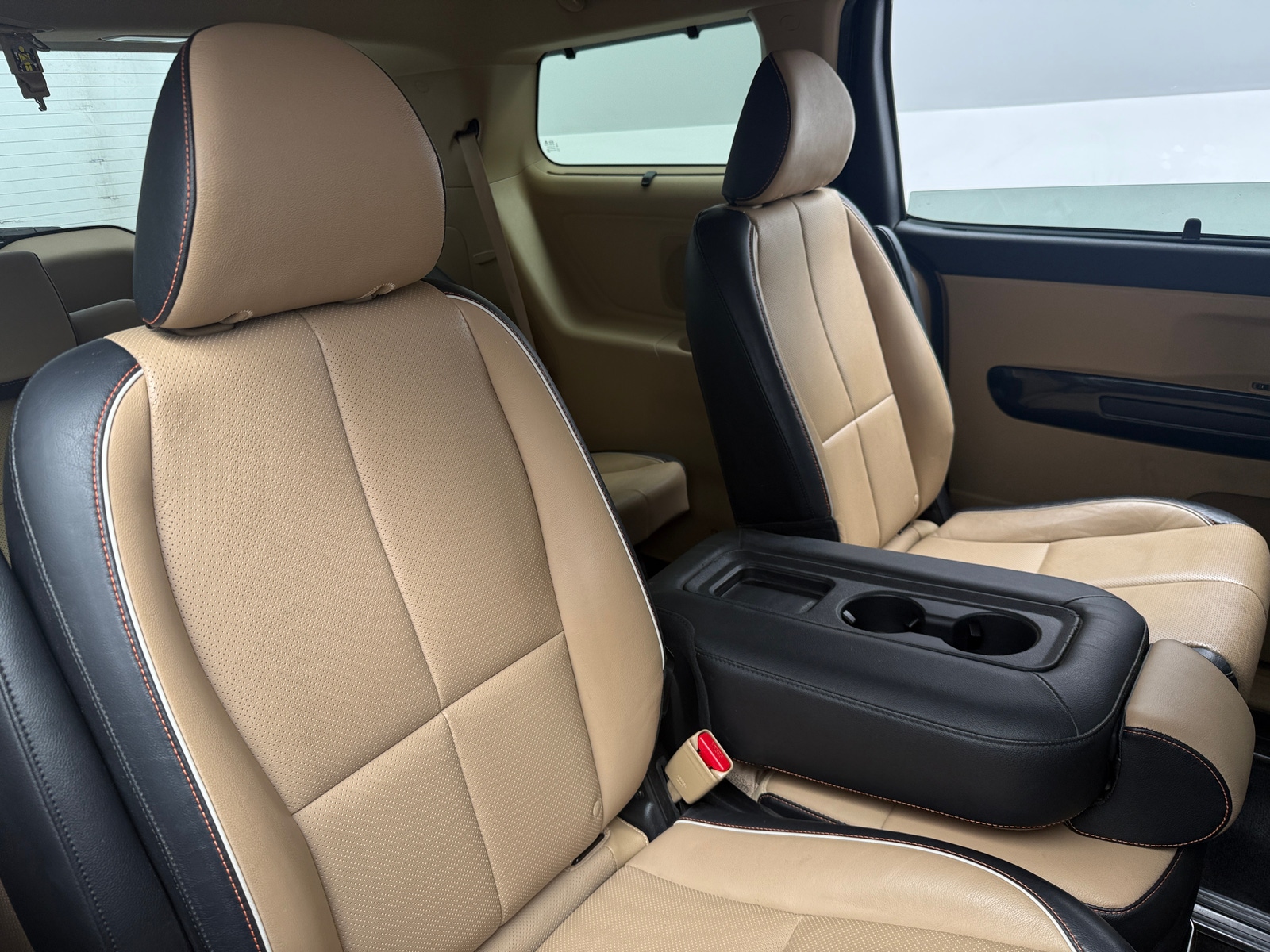 Thumbnail: 2018 Kia Sedona - 5