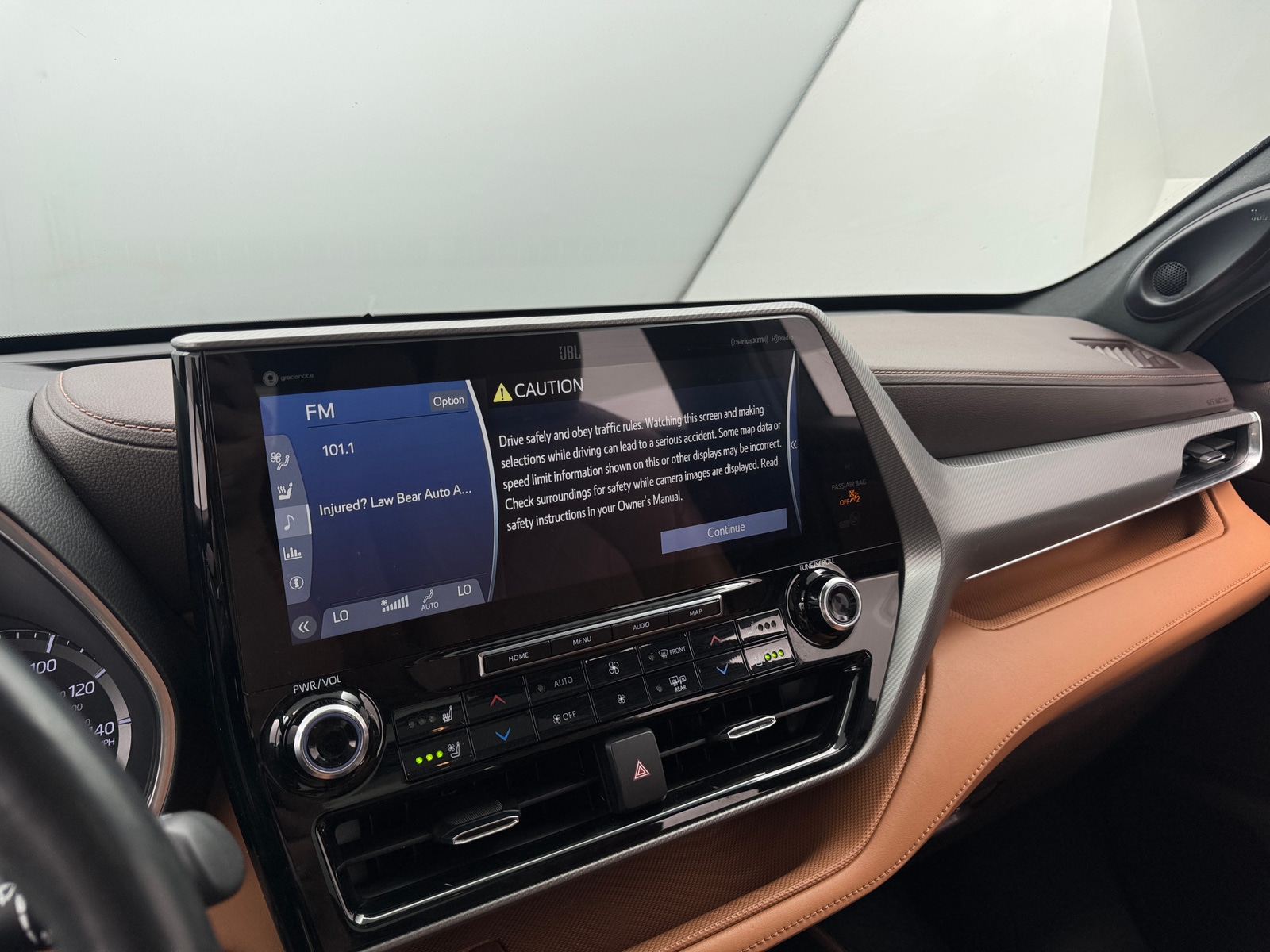 Thumbnail: 2021 Toyota Highlander - 3