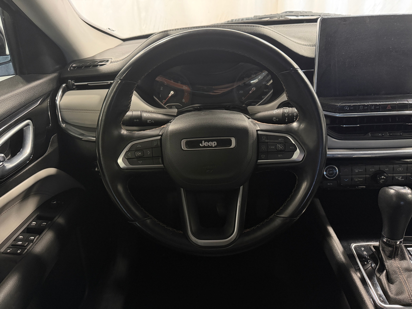 Thumbnail: 2022 Jeep Compass - 4
