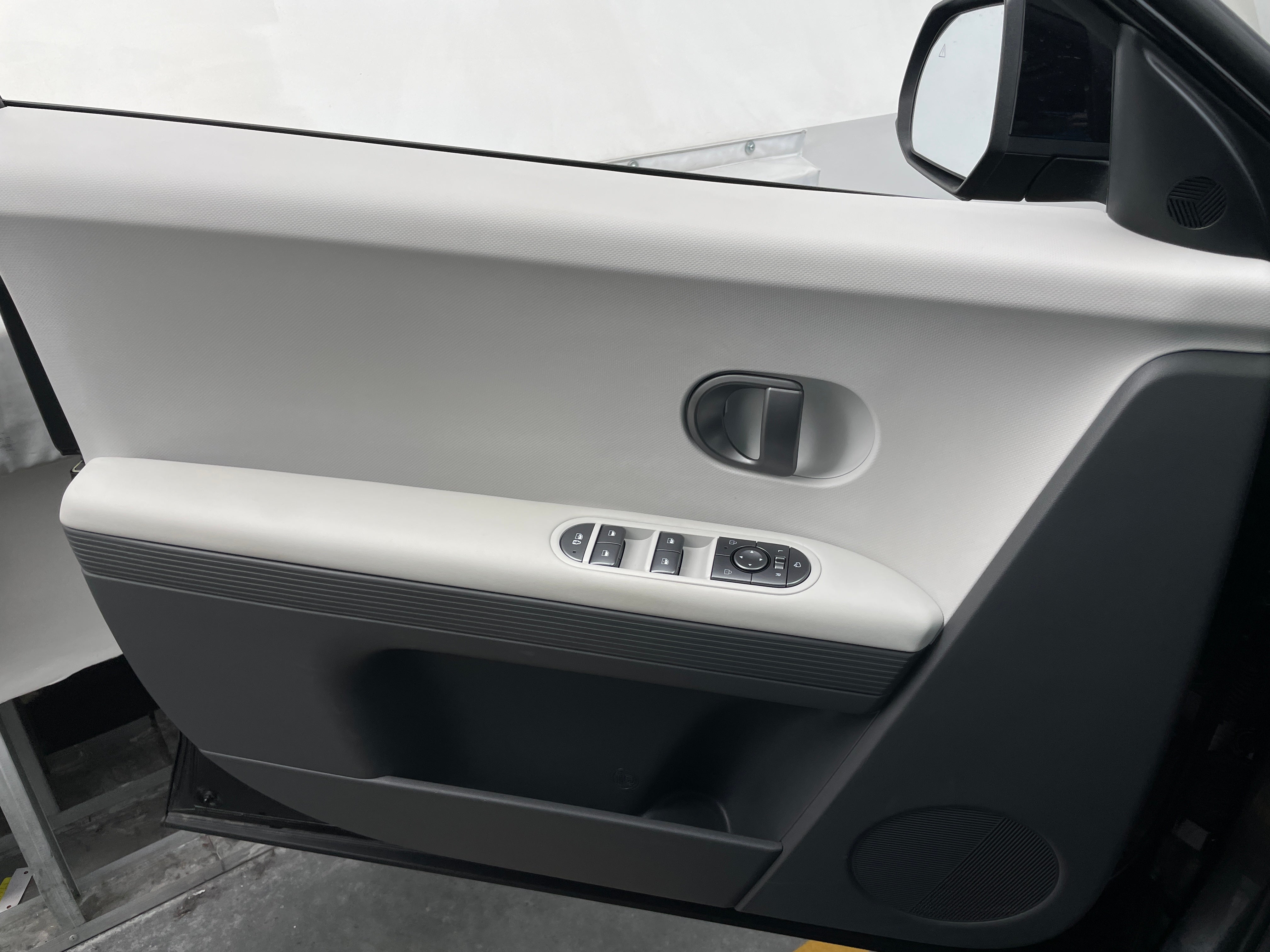 Used 2025 Hyundai IONIQ 5 SEL with VIN 7YAKNDDC2SY001542 for sale in Auburn, WA