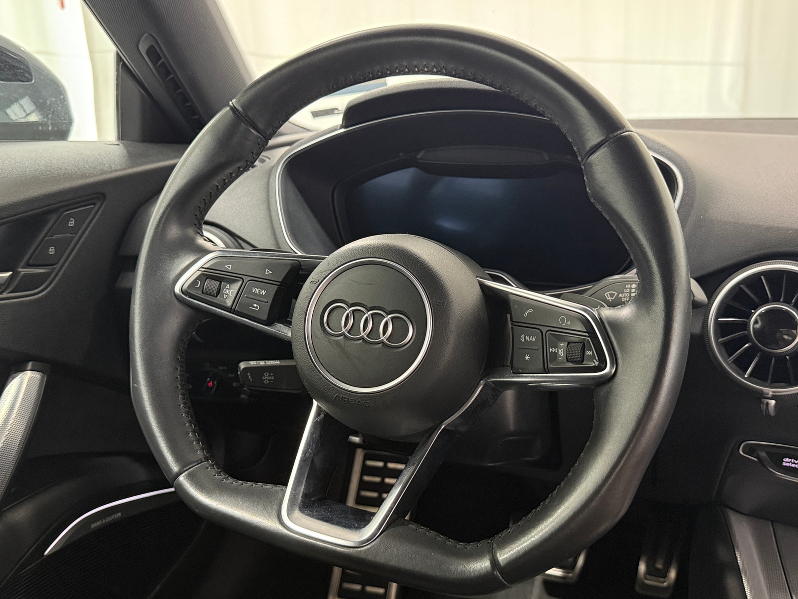 Thumbnail: 2018 Audi TT - 3
